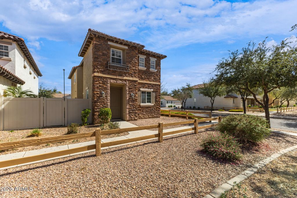 Photo of 3832 S Verbena Avenue, Gilbert, AZ 85297 (MLS # 6994182)