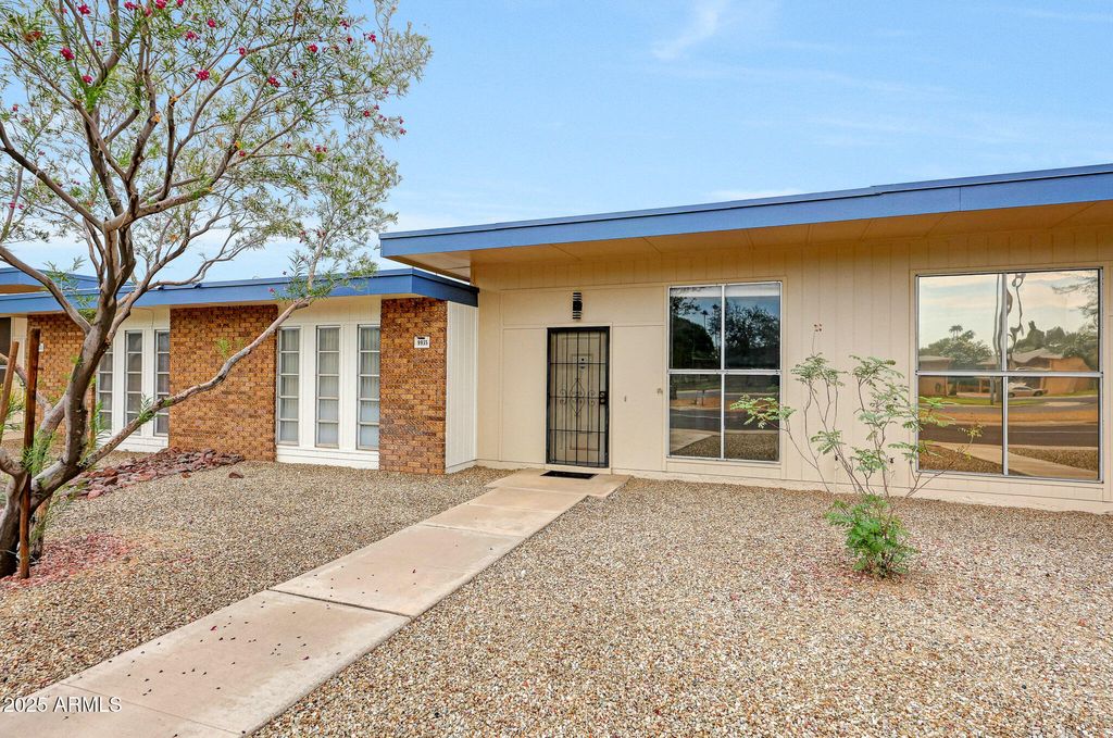 Photo of 9935 W Thunderbird Boulevard, Sun City, AZ 85351 (MLS # 6932967)