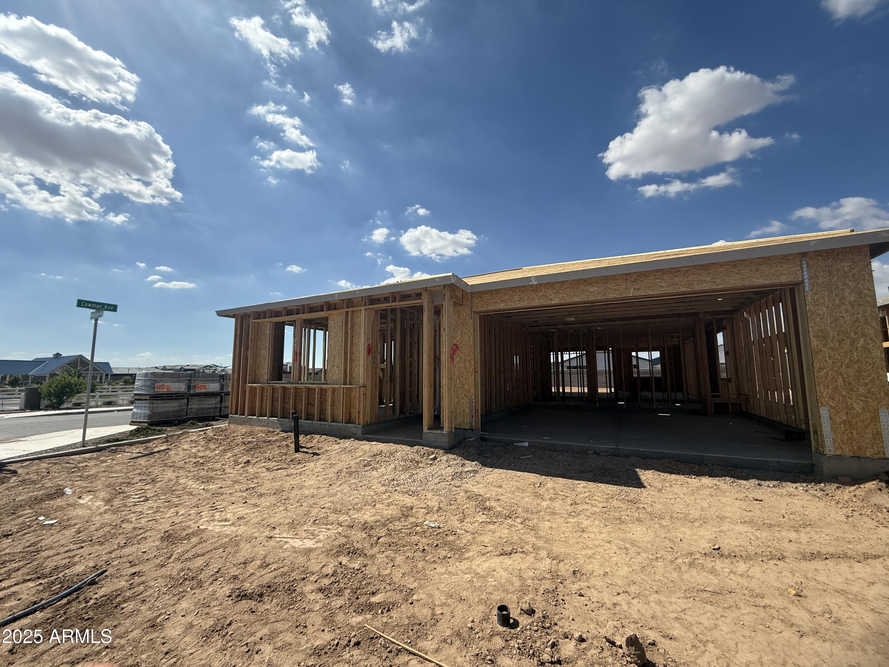 2336 E HOMESTEADER Road