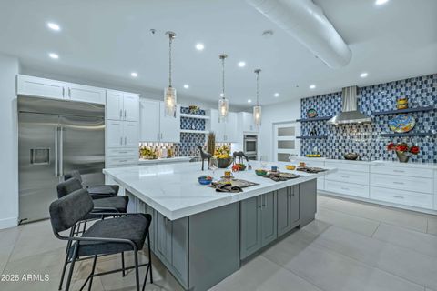 8100 E CAMELBACK Road 7 Scottsdale AZ 85251