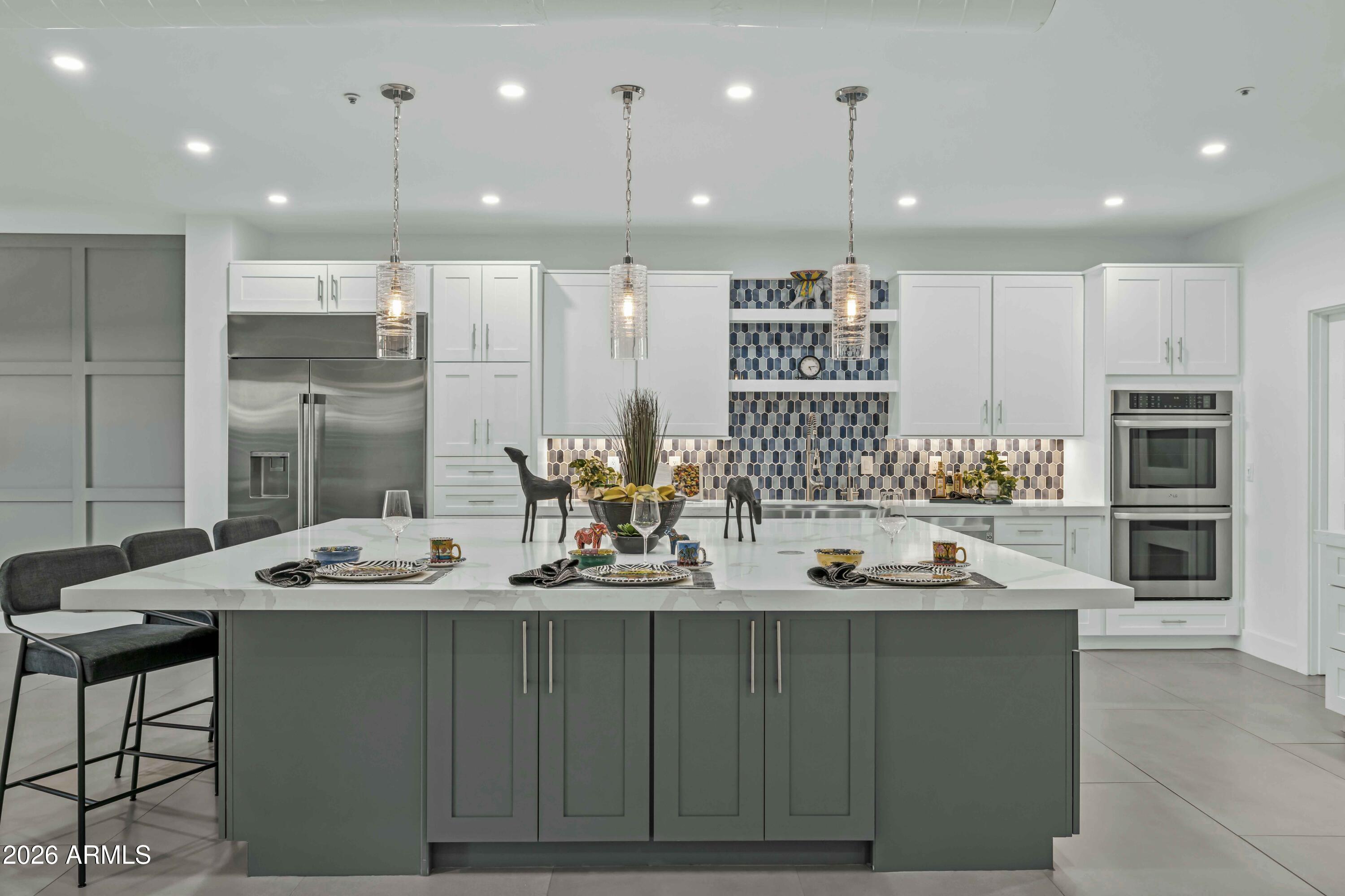 8100 E CAMELBACK Road 7