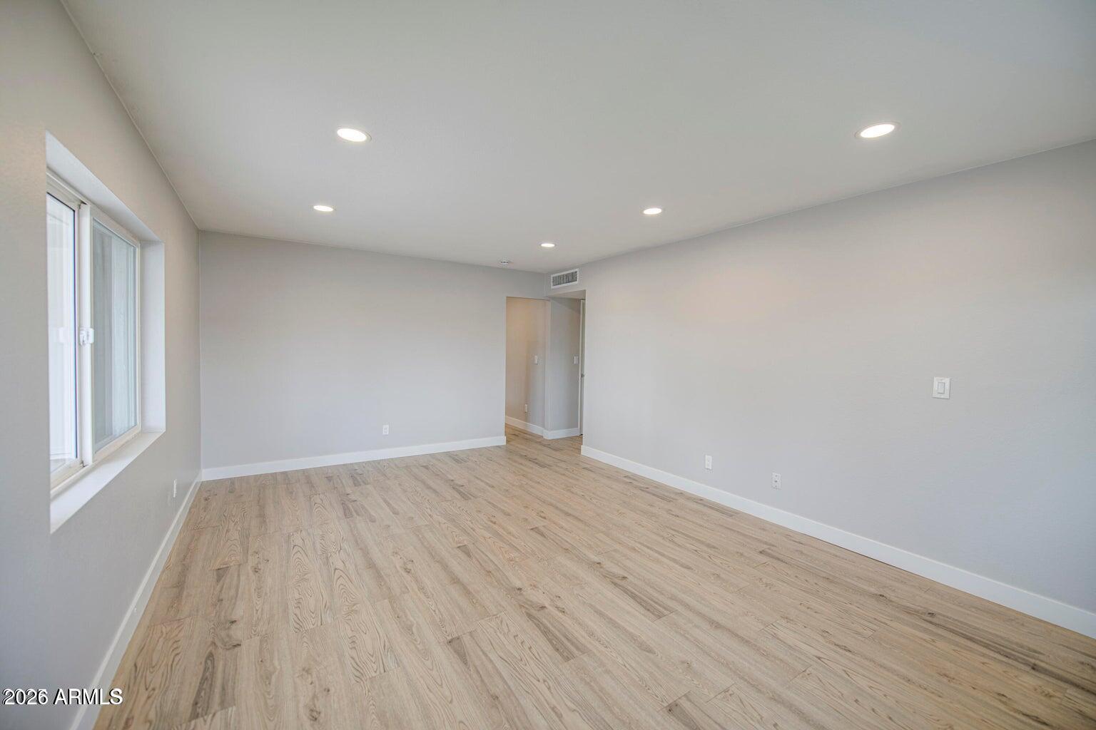 WESTOWN 9 - Residential