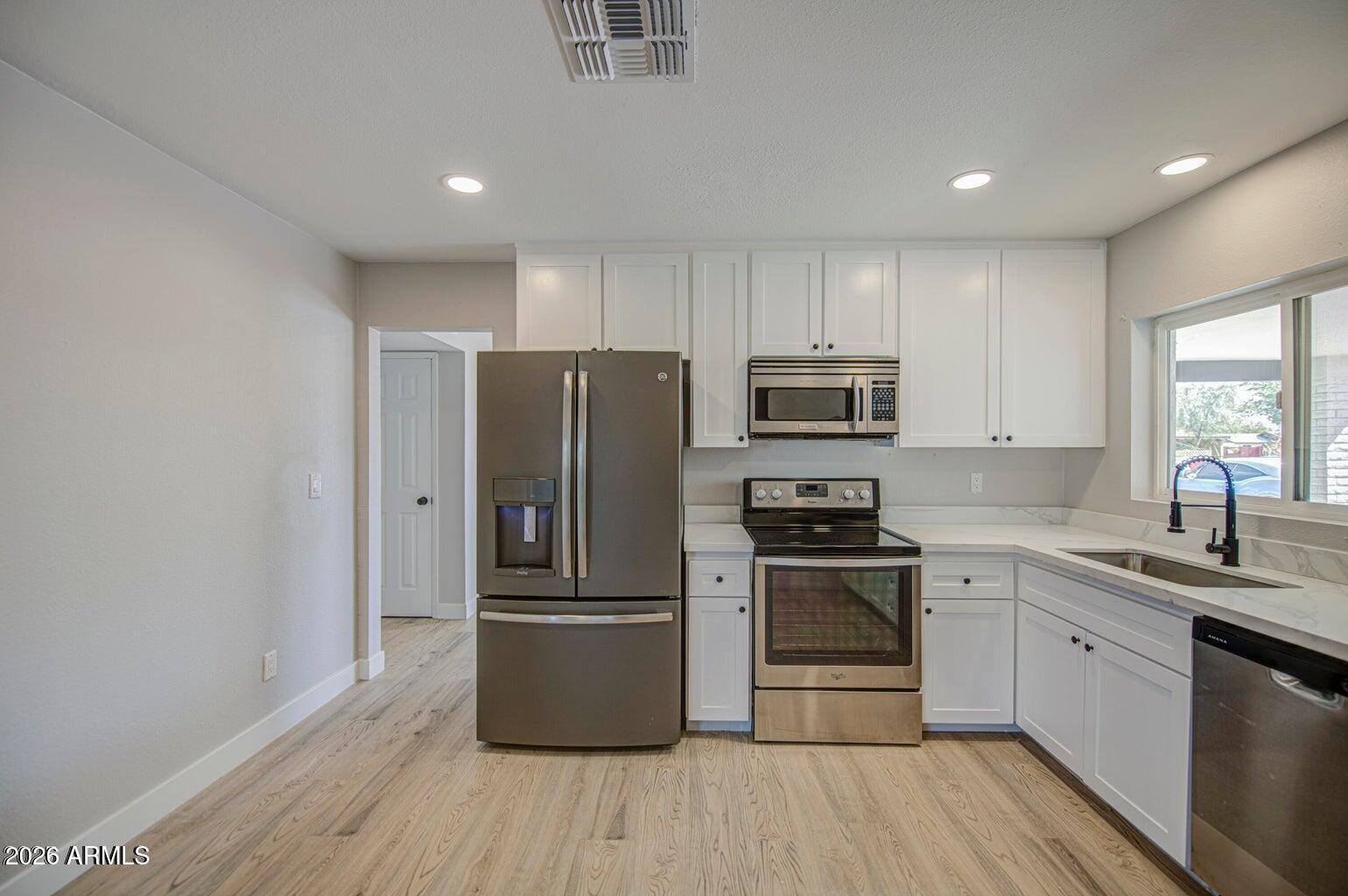 WESTOWN 9 - Residential