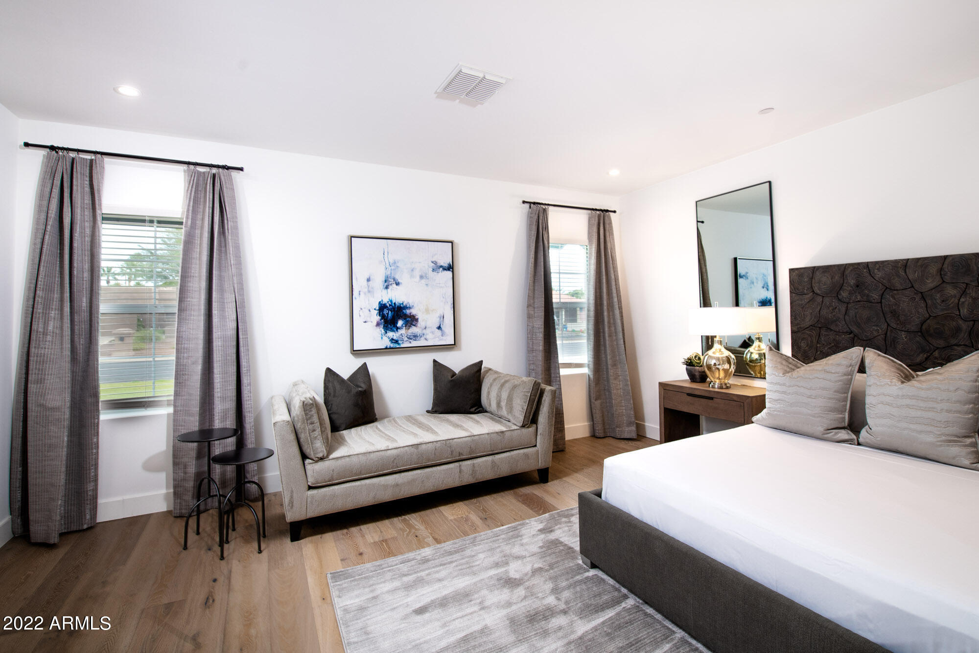 THUNDERBIRD EAST 3 - Residential