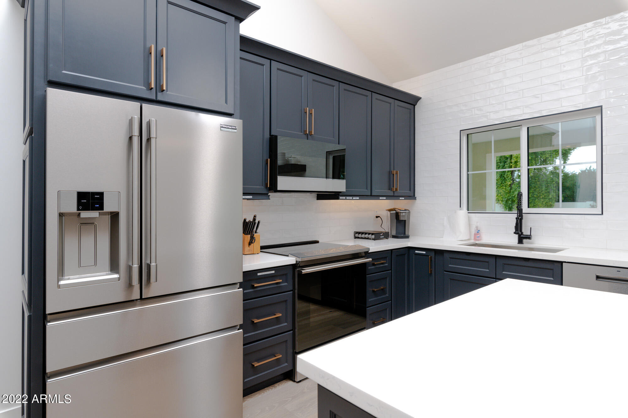 THUNDERBIRD EAST 3 - Residential