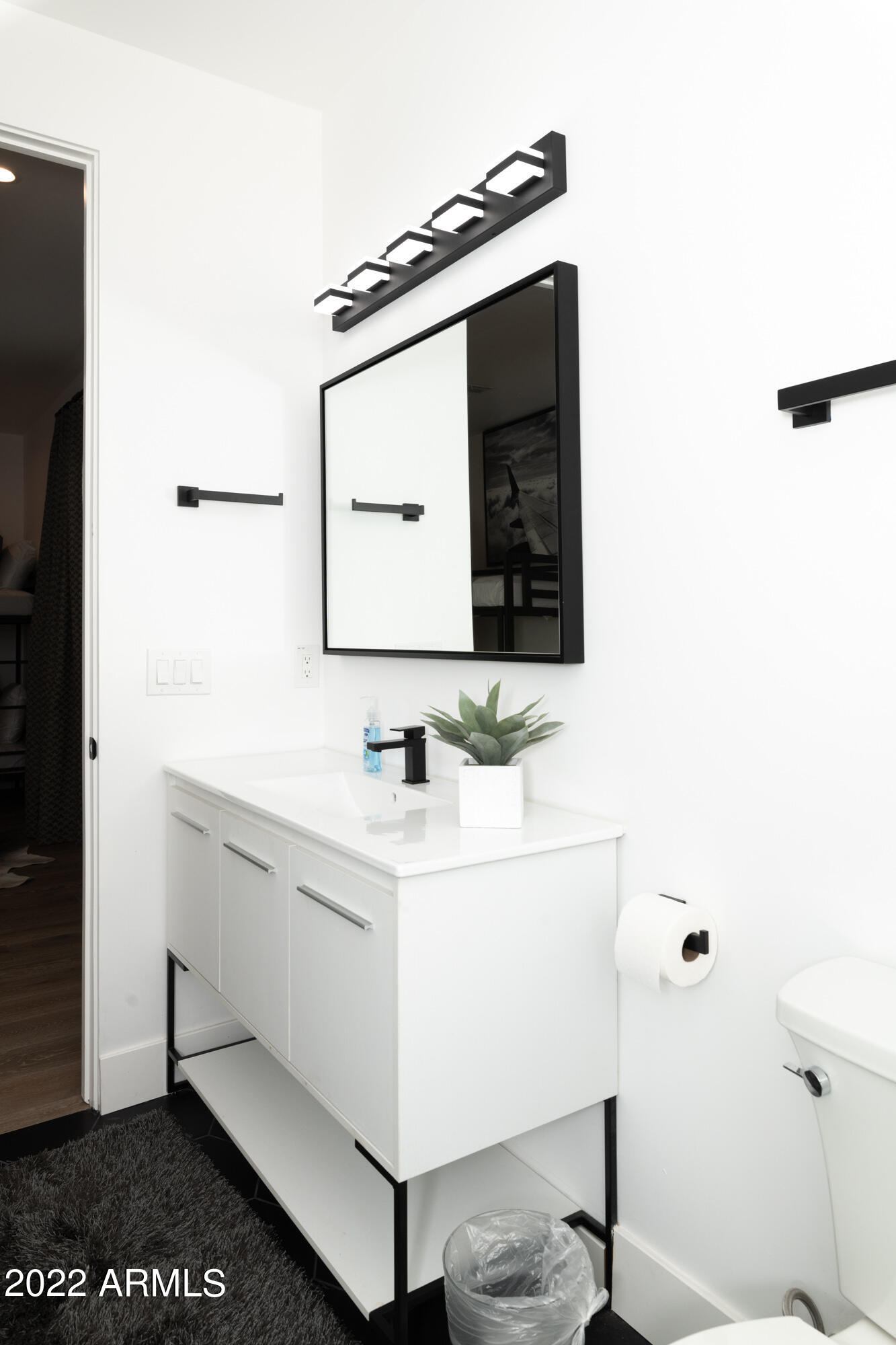 THUNDERBIRD EAST 3 - Residential