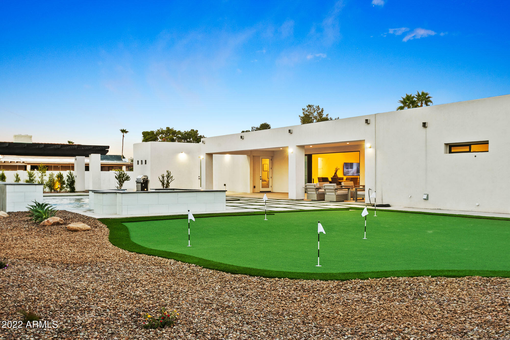 THUNDERBIRD EAST 3 - Residential