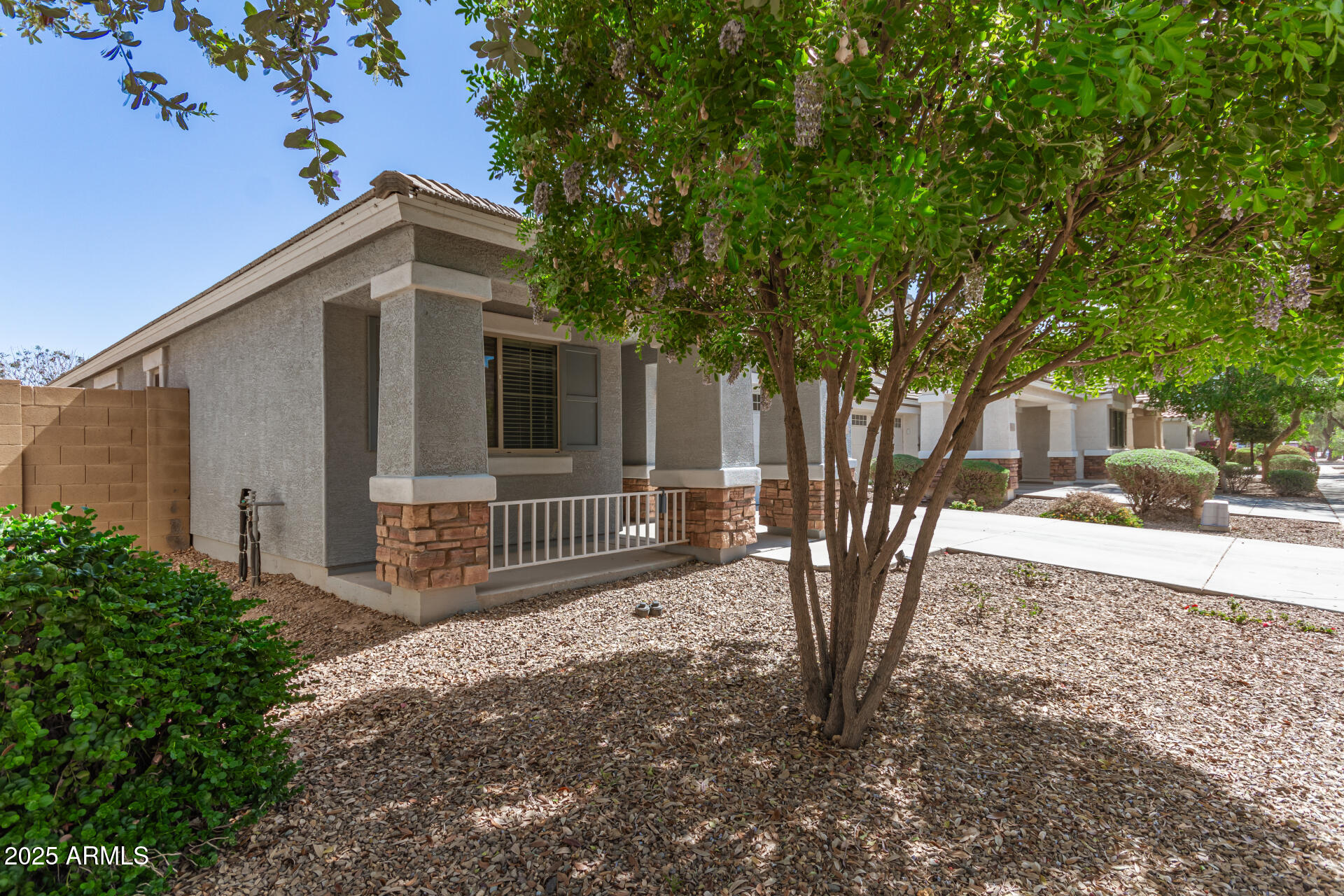 4176 E BONANZA Road