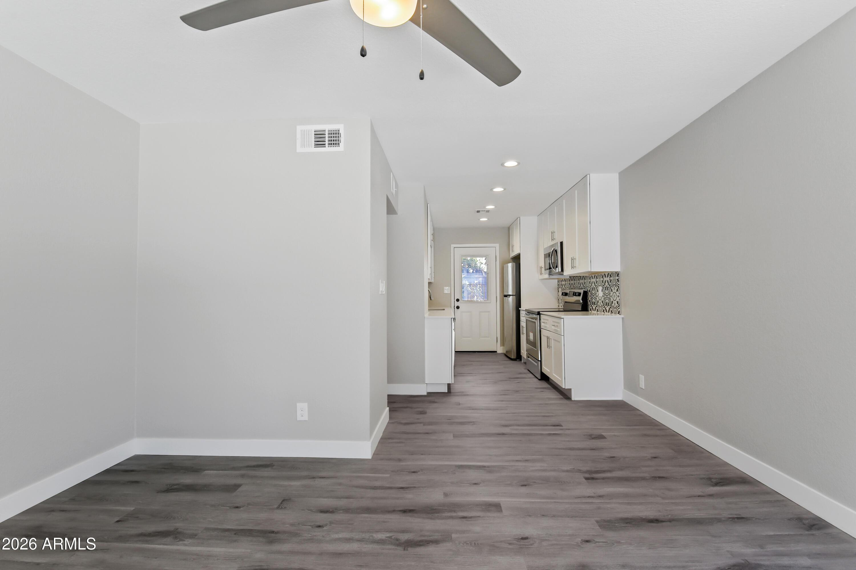 35 W Medlock Drive 2