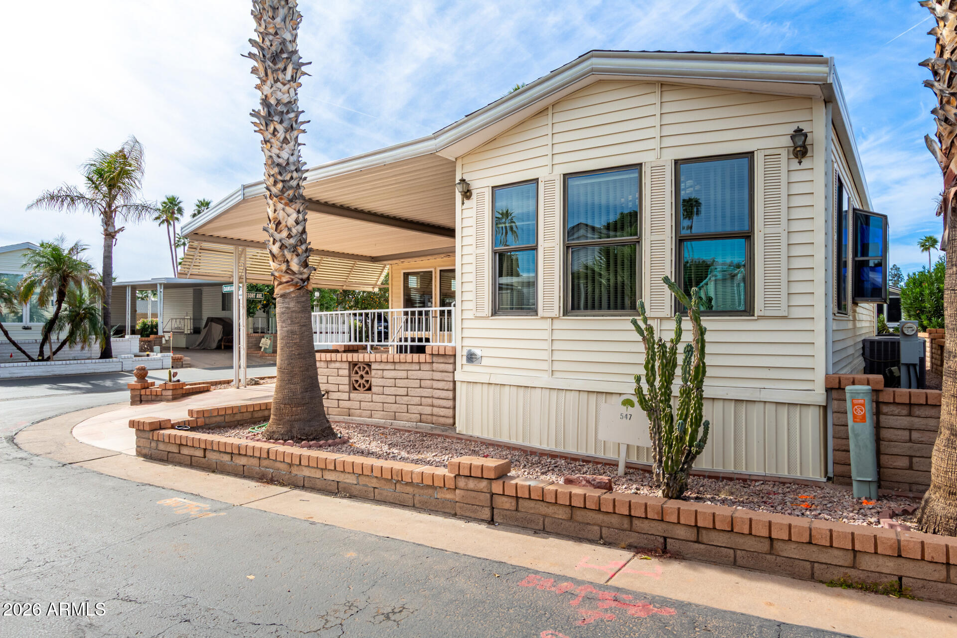 111 S GREENFIELD Road 547