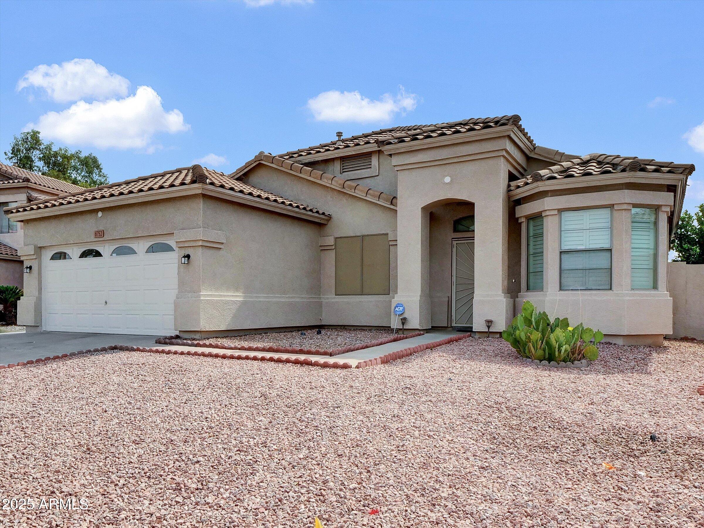 6752 W CITRUS Way