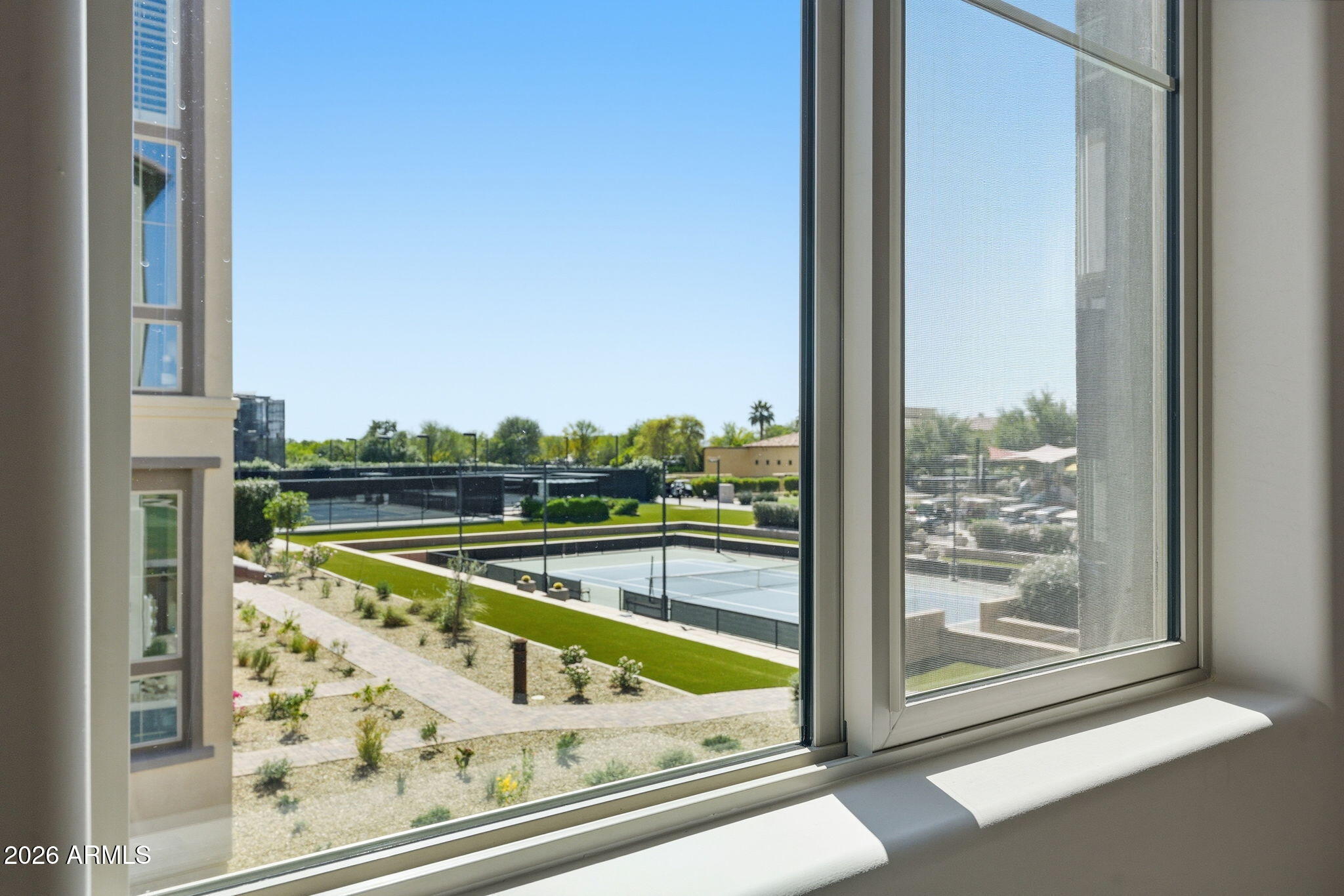 800 E San Marino Drive