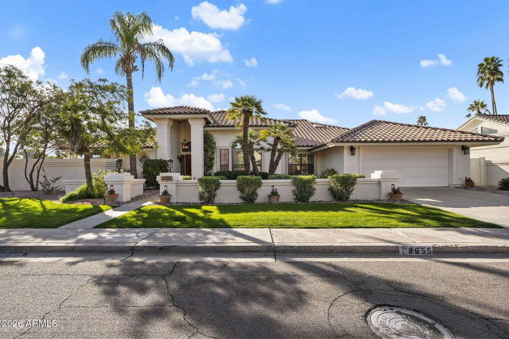 Photo of 8655 E San Lorenzo Drive, Scottsdale, AZ 85258 (MLS # 6973460)