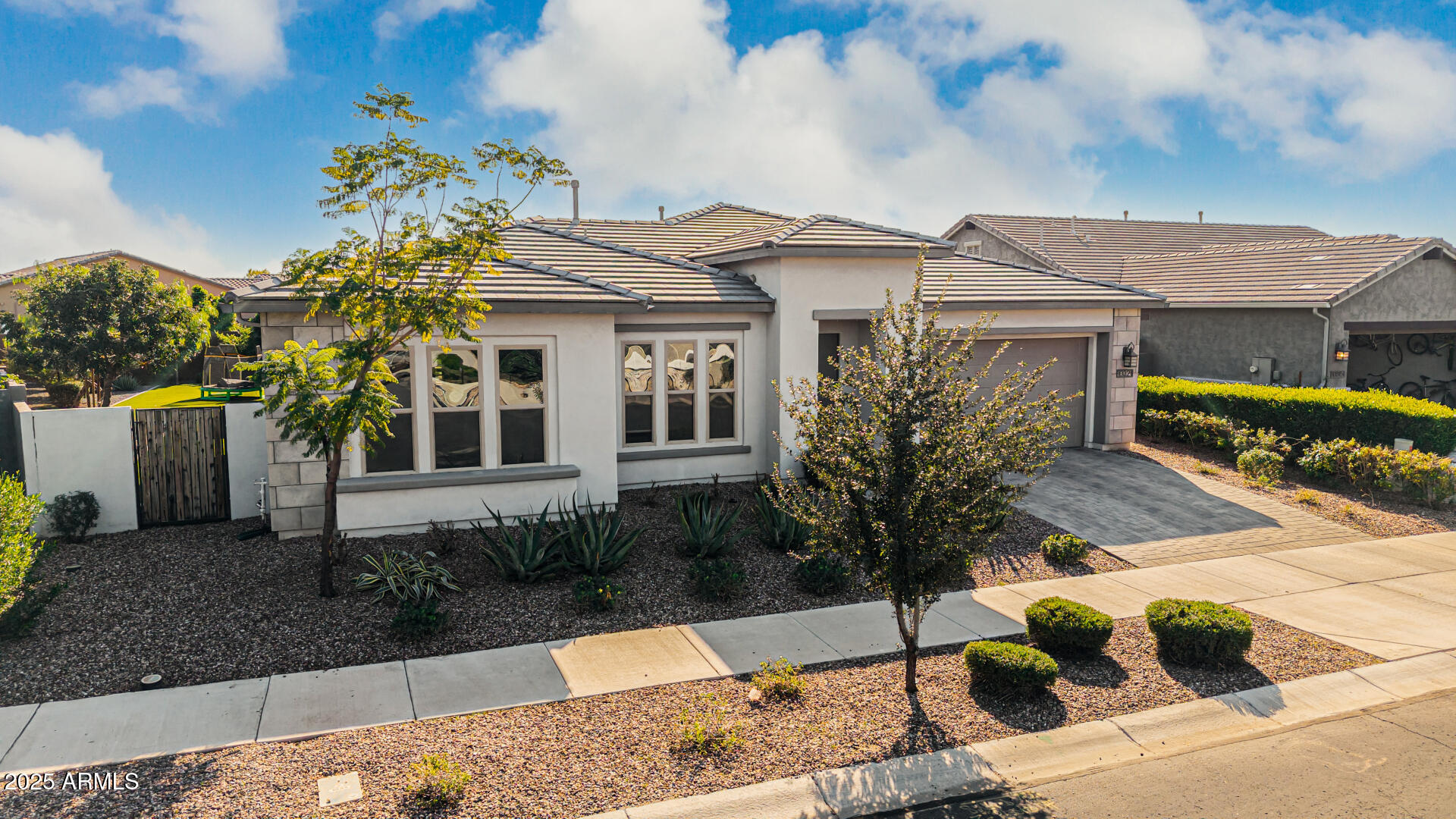 10321 E SEISMIC Avenue