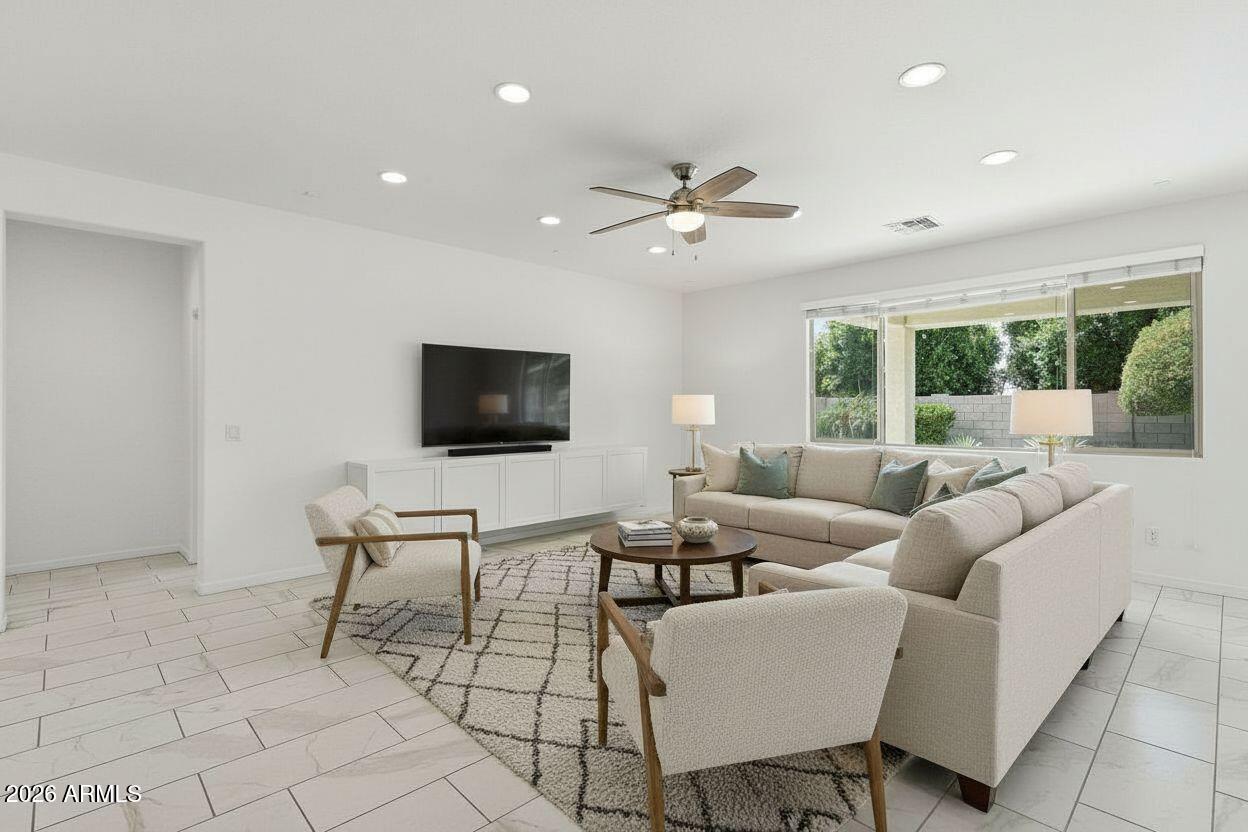 3150 N LOMA Vista