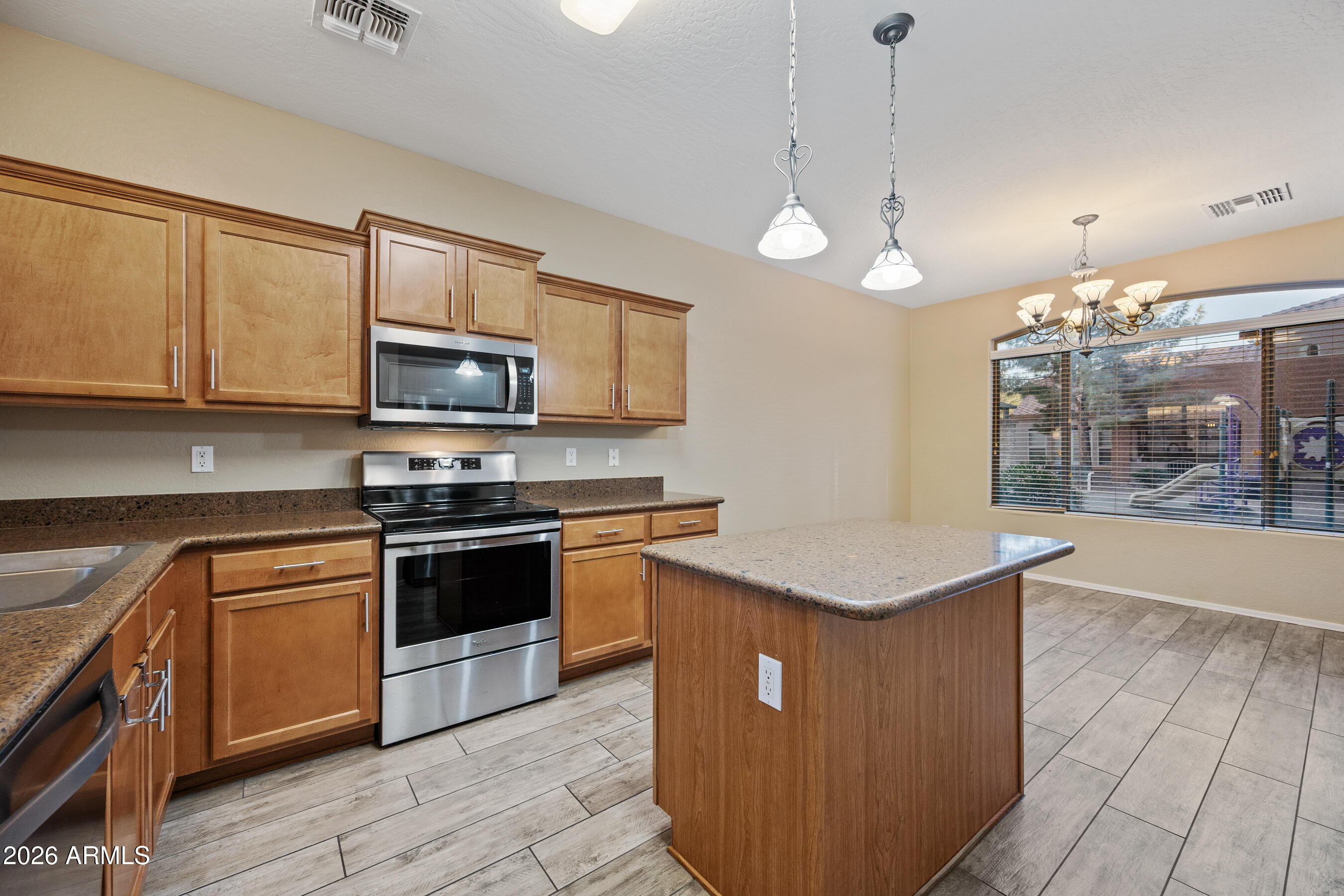 2600 E Springfield Place 53