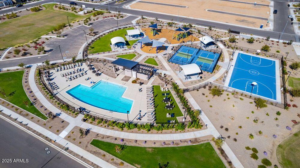 10257 W MITCHELL Avenue