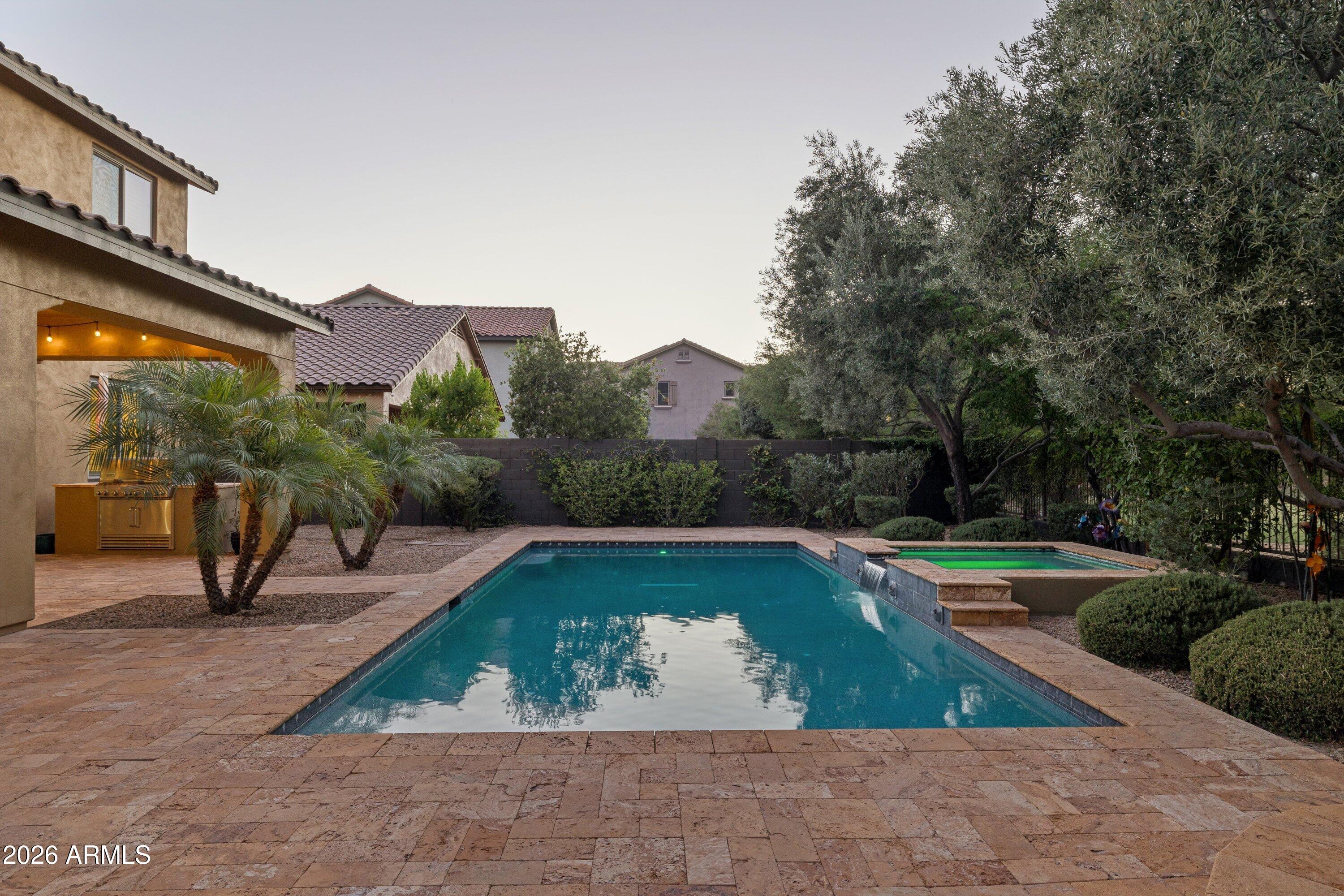 3722 E ZACHARY Drive