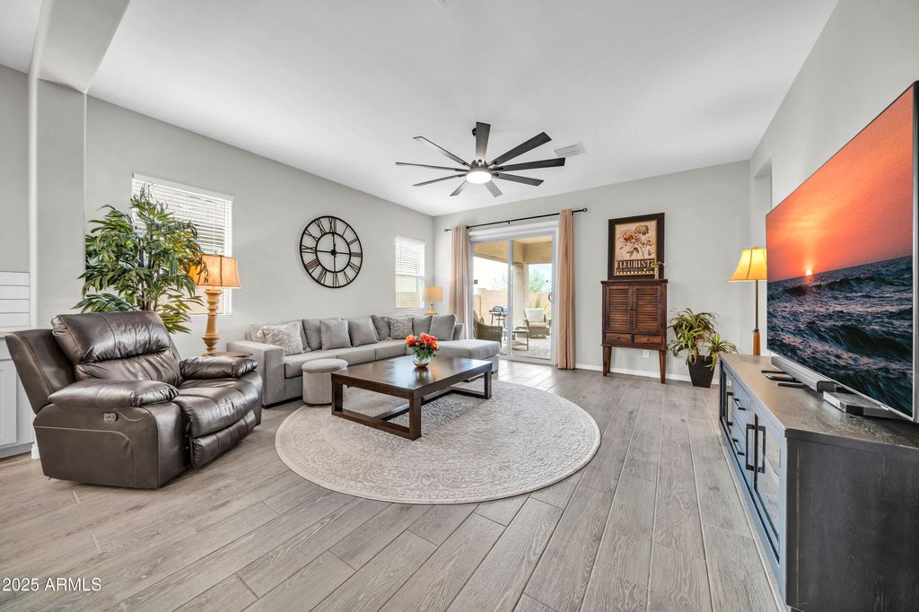 Photo of 44316 N 44th Lane, Anthem, AZ 85087 (MLS # 6998068)