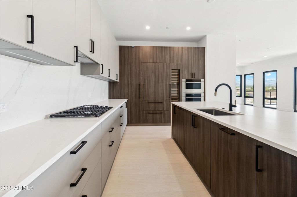 Photo of 19355 N 73rd Way #E-4014, Scottsdale, AZ 85255 (MLS # 6884112)