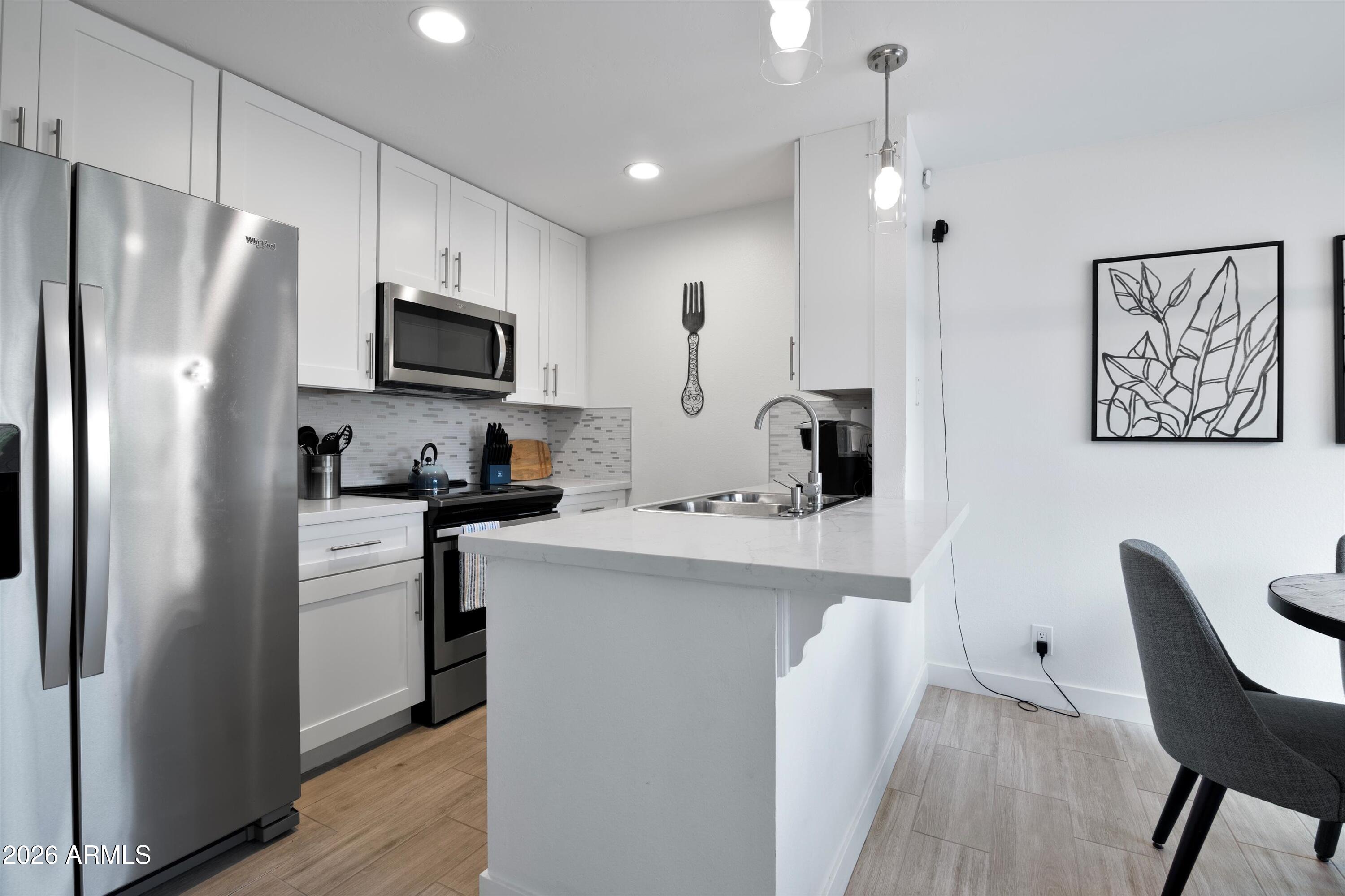 8055 E THOMAS Road D105