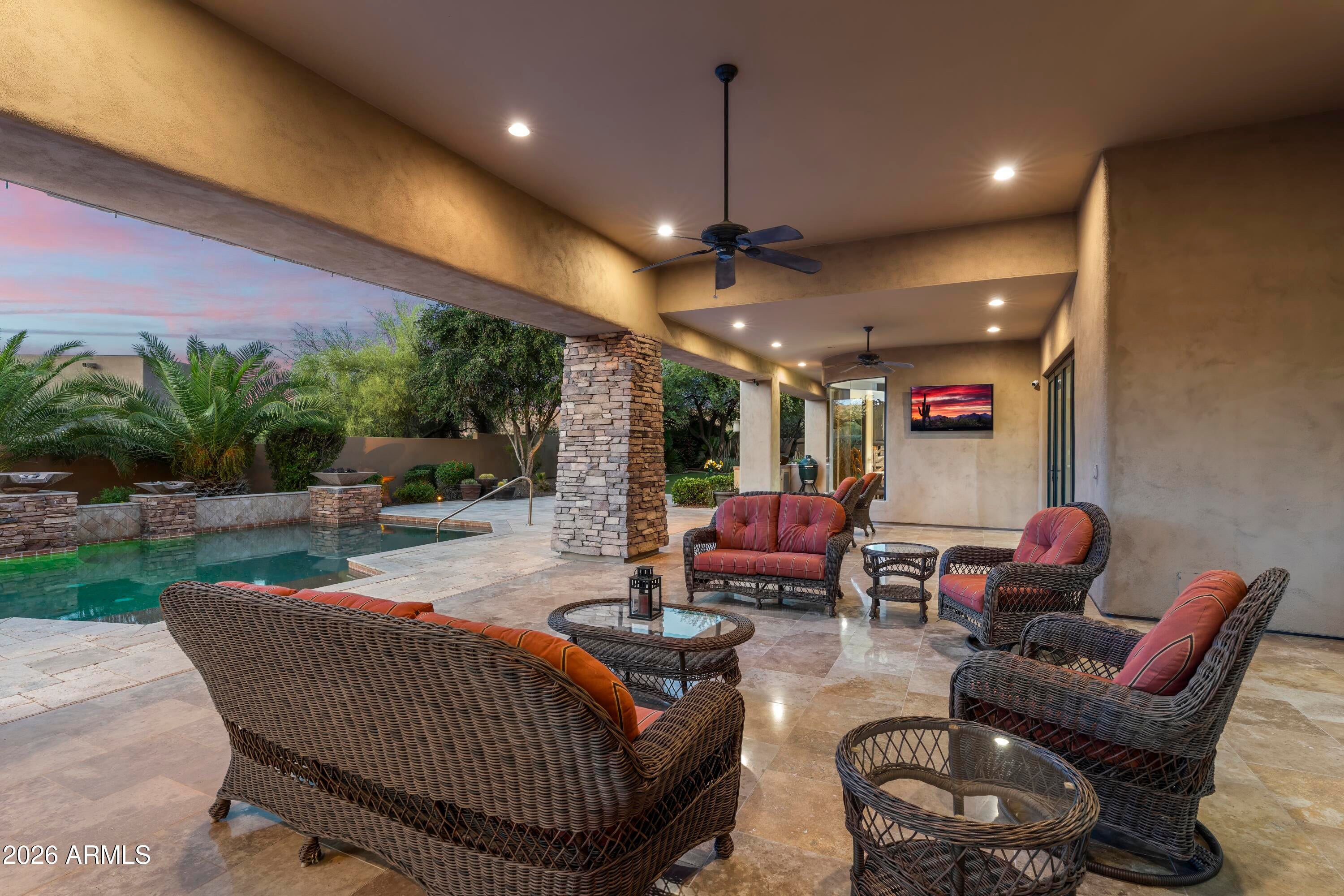 PINNACLE PARADISE - Residential