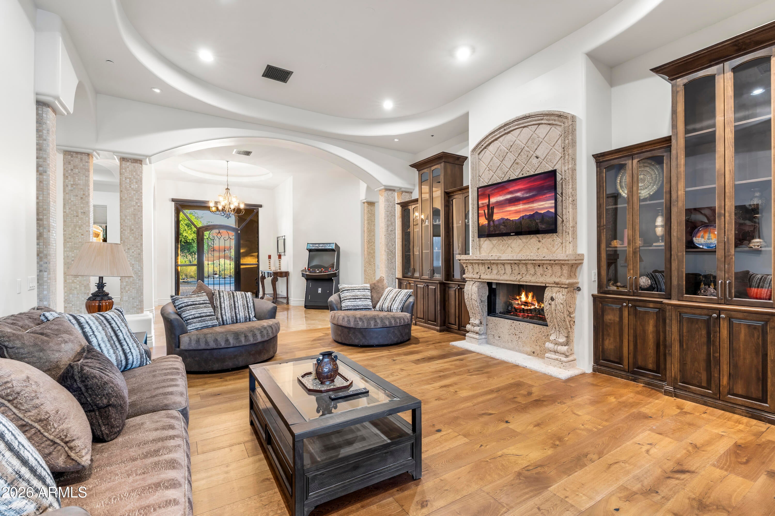PINNACLE PARADISE - Residential