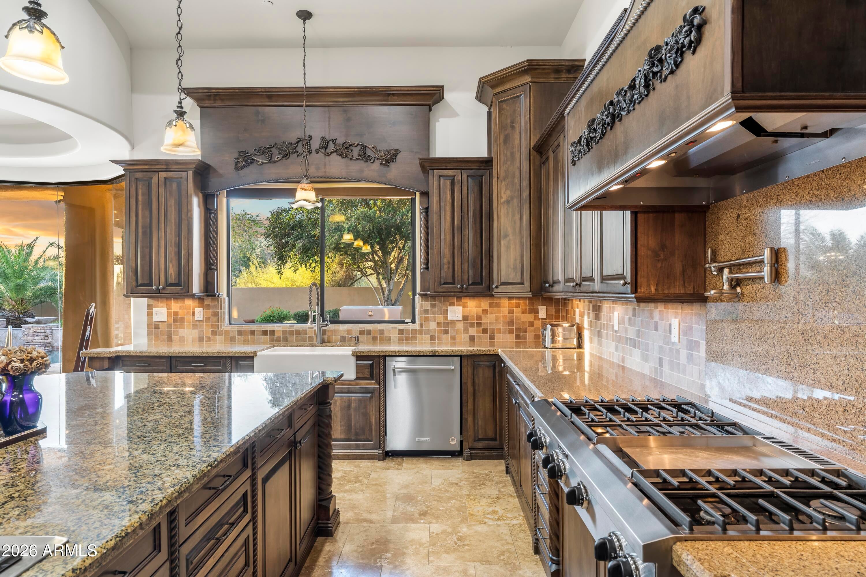 PINNACLE PARADISE - Residential