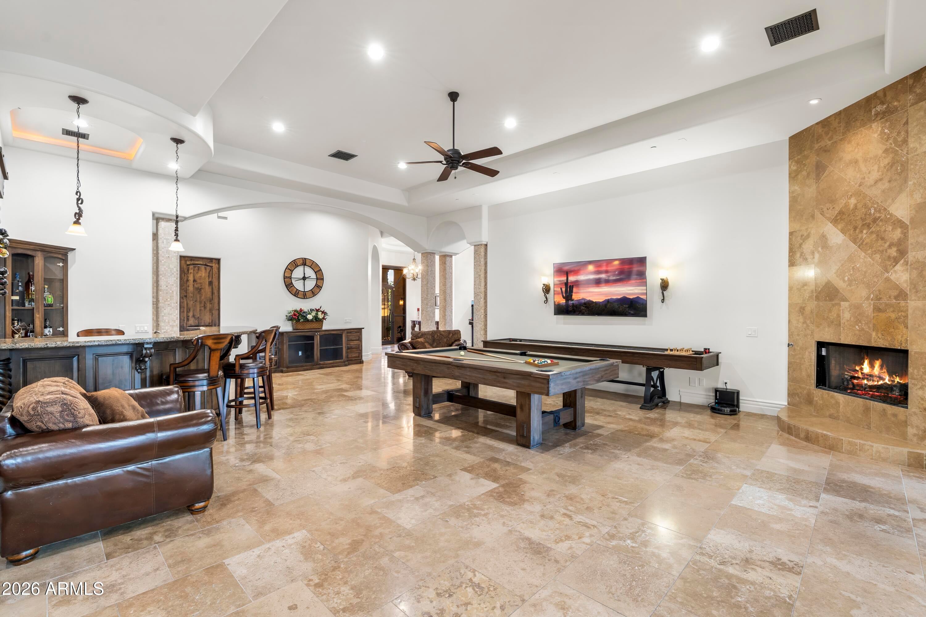 PINNACLE PARADISE - Residential
