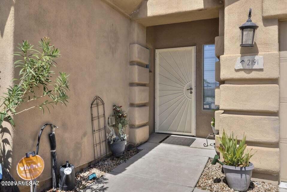 2191 N Avenida Del Polen --