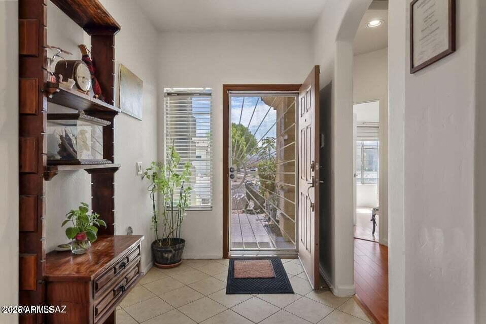 2191 N Avenida Del Polen --