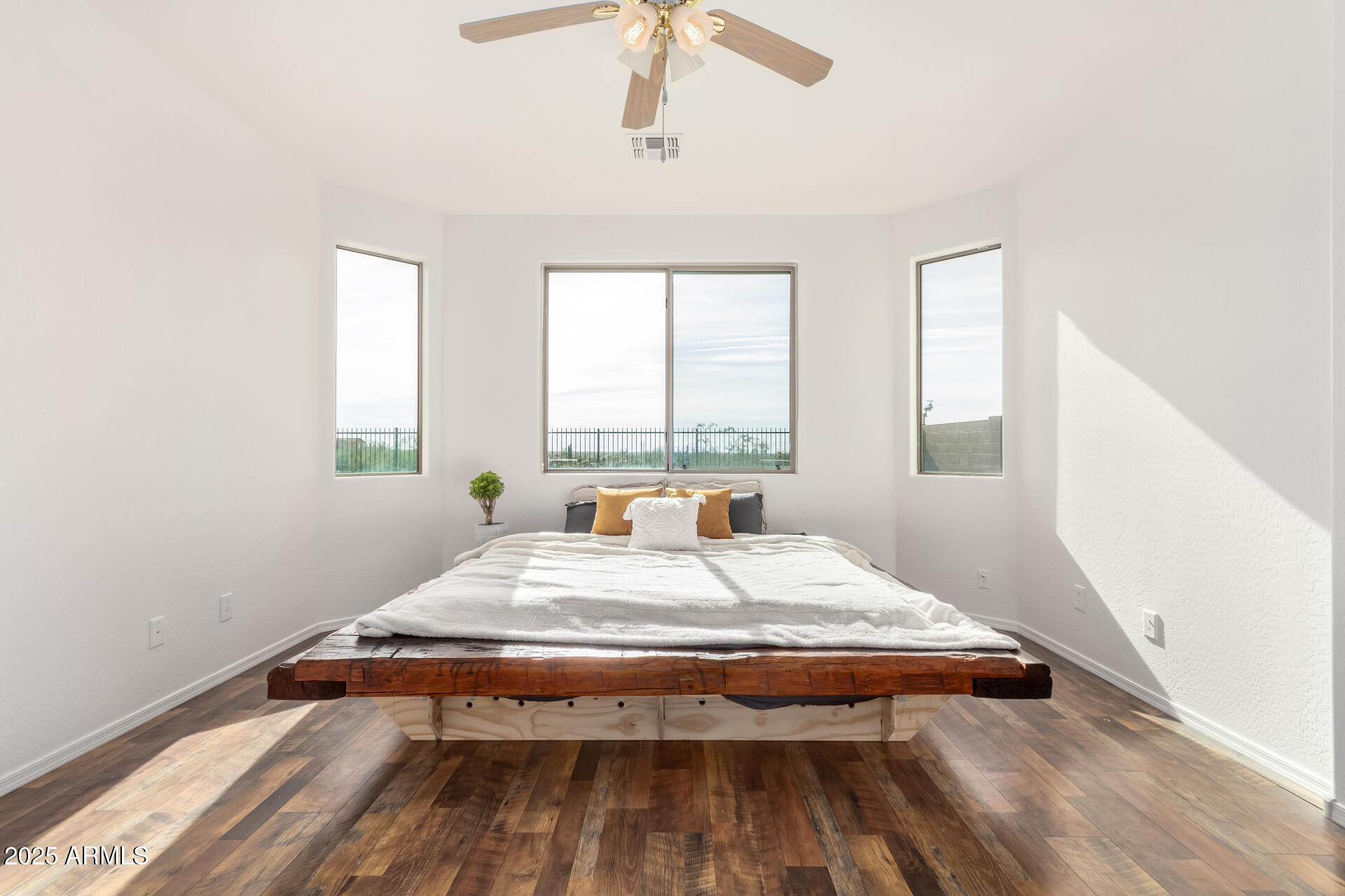 ENTRADA DEL ORO UNIT 1 - Residential