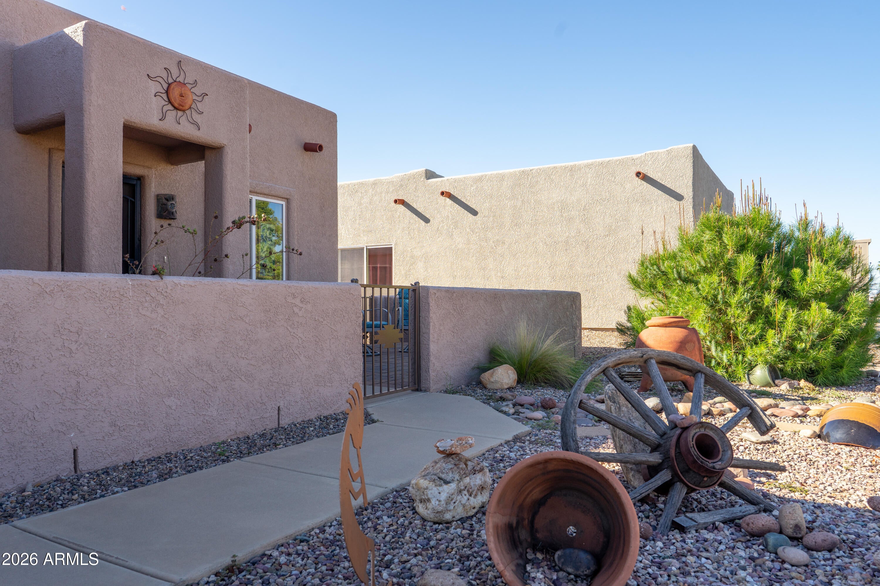 524 S TAYLORS Trail