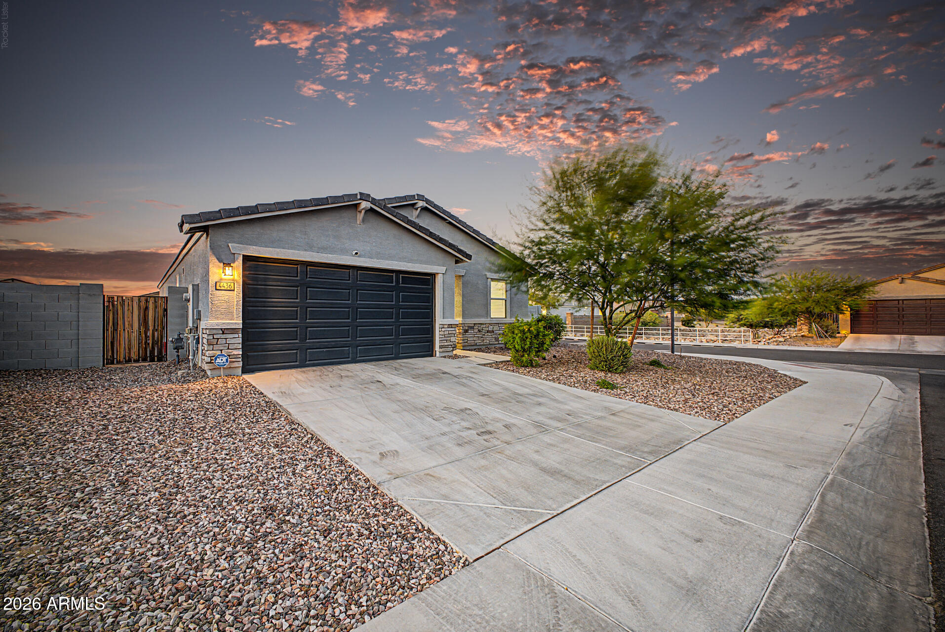 4436 W SWEETBUSH Way