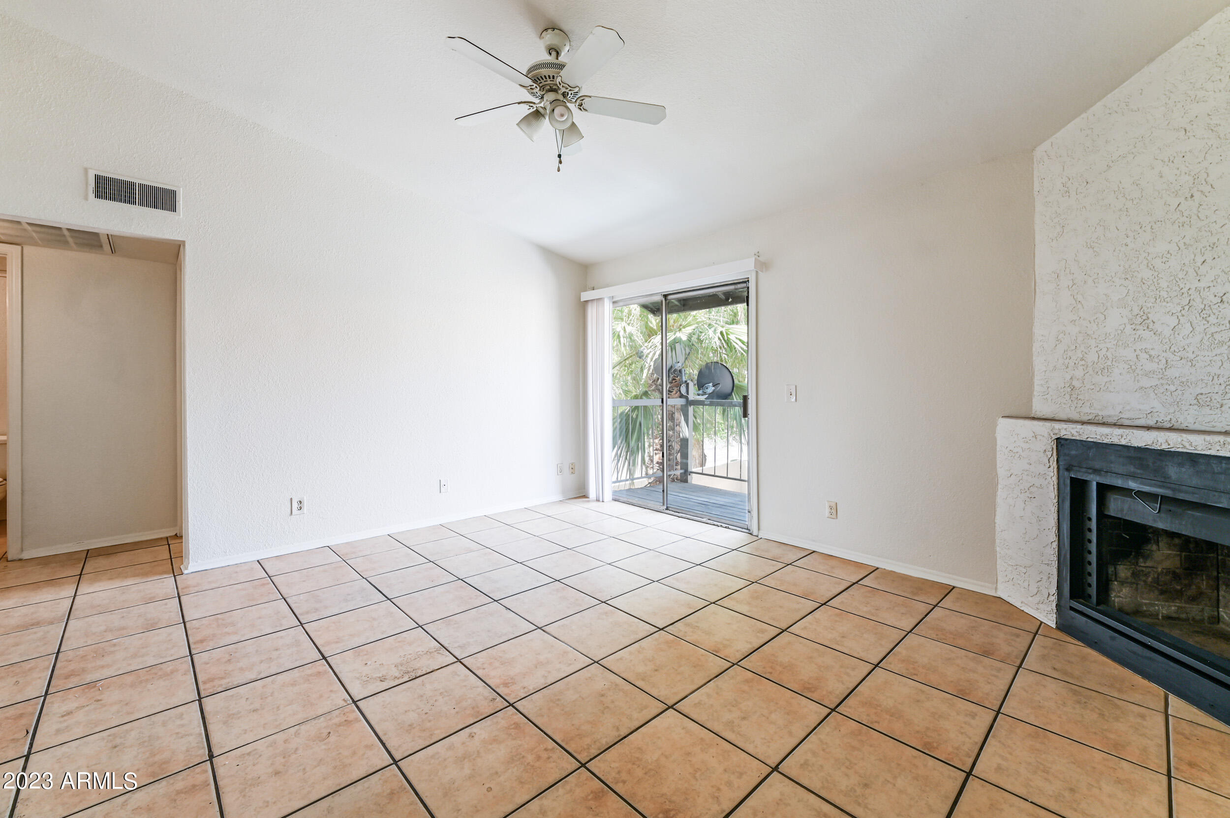 10802 N 16TH Avenue 3