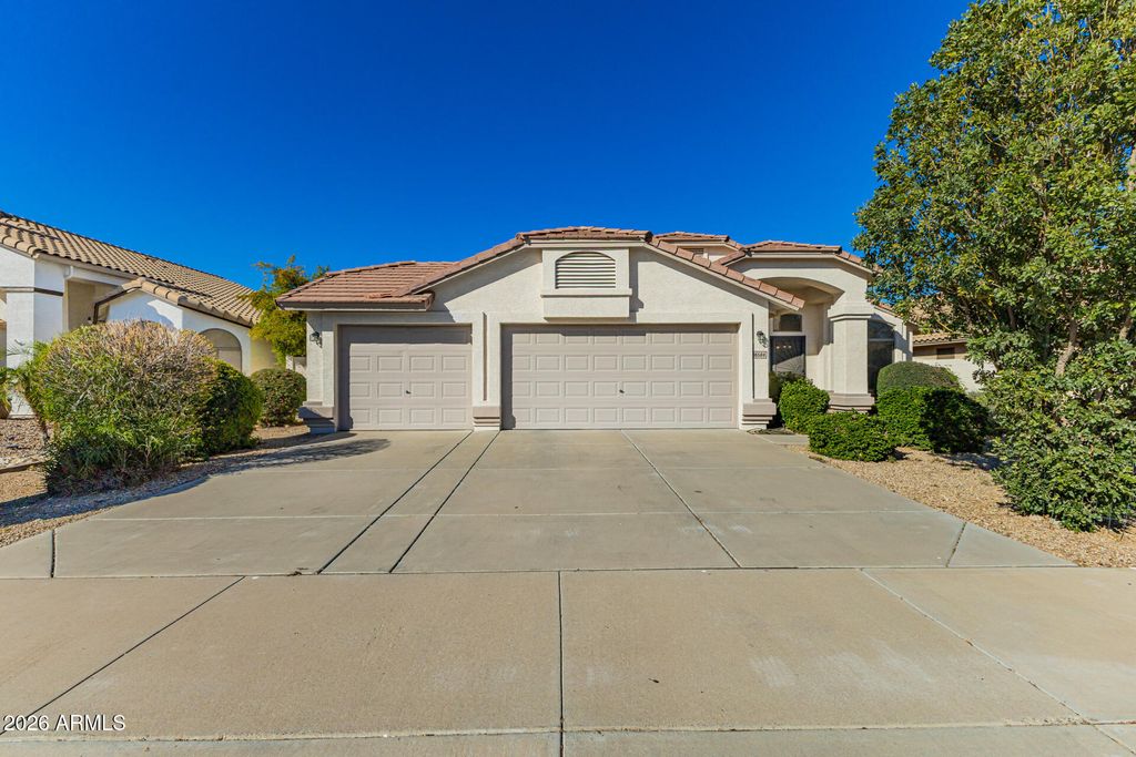 Photo of 16584 W Monroe Street, Goodyear, AZ 85338 (MLS # 6988390)