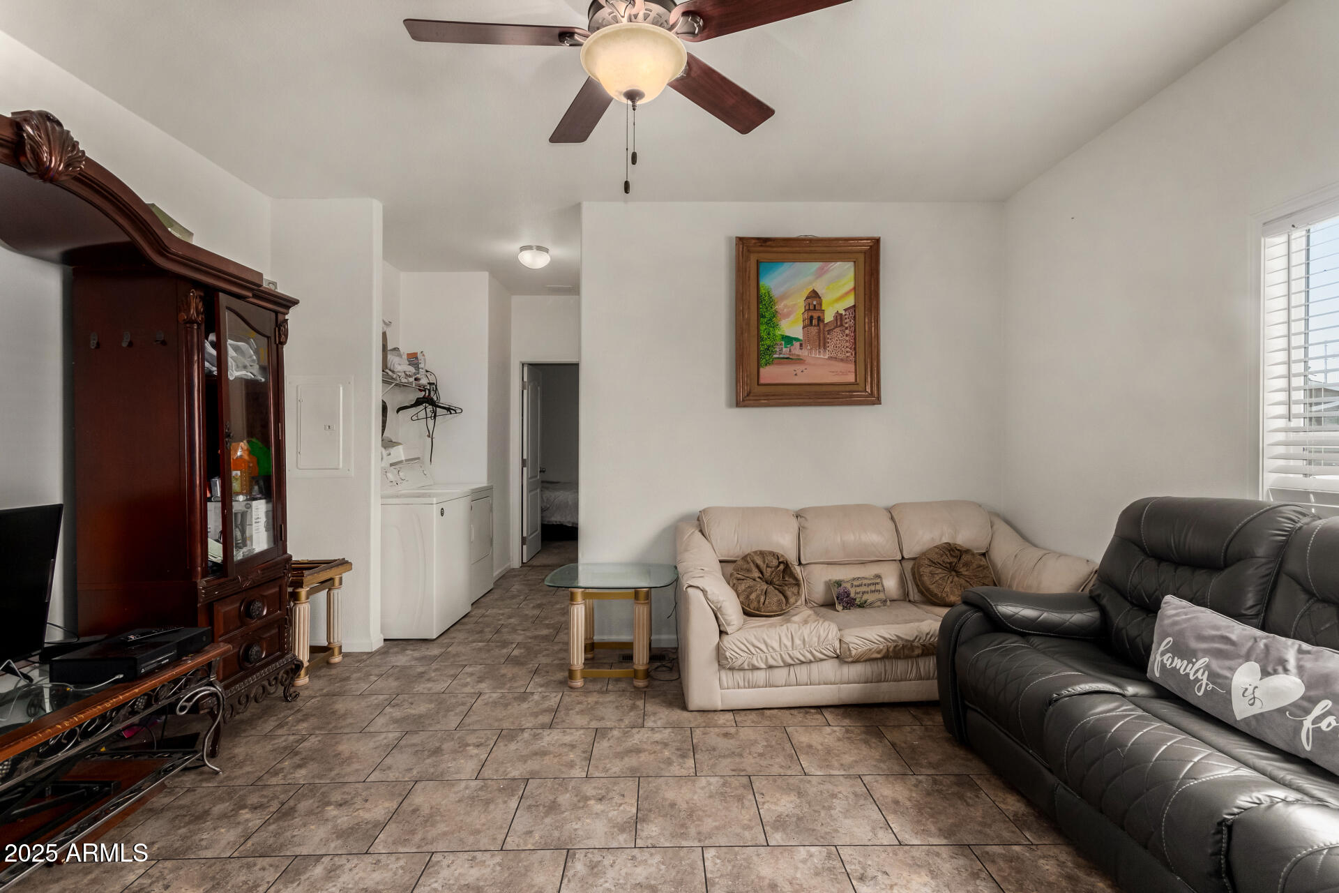 2000 S Apache Road 28