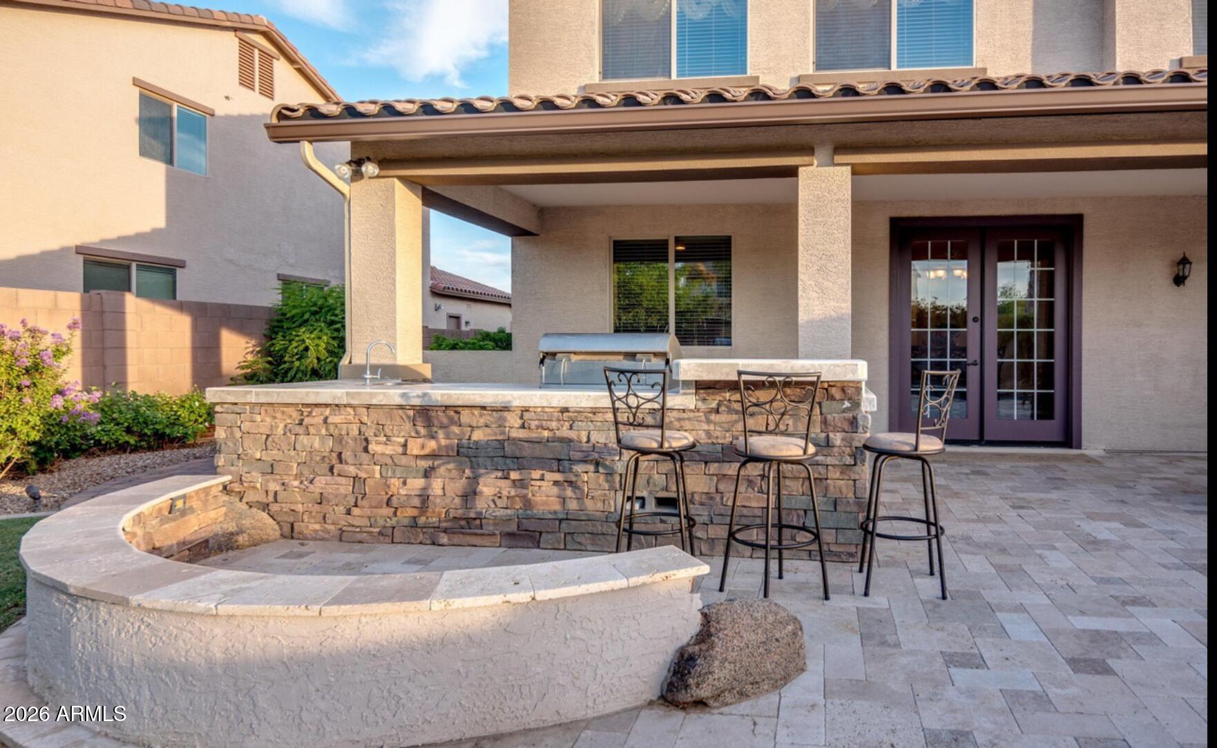 702 W SAN CARLOS Way