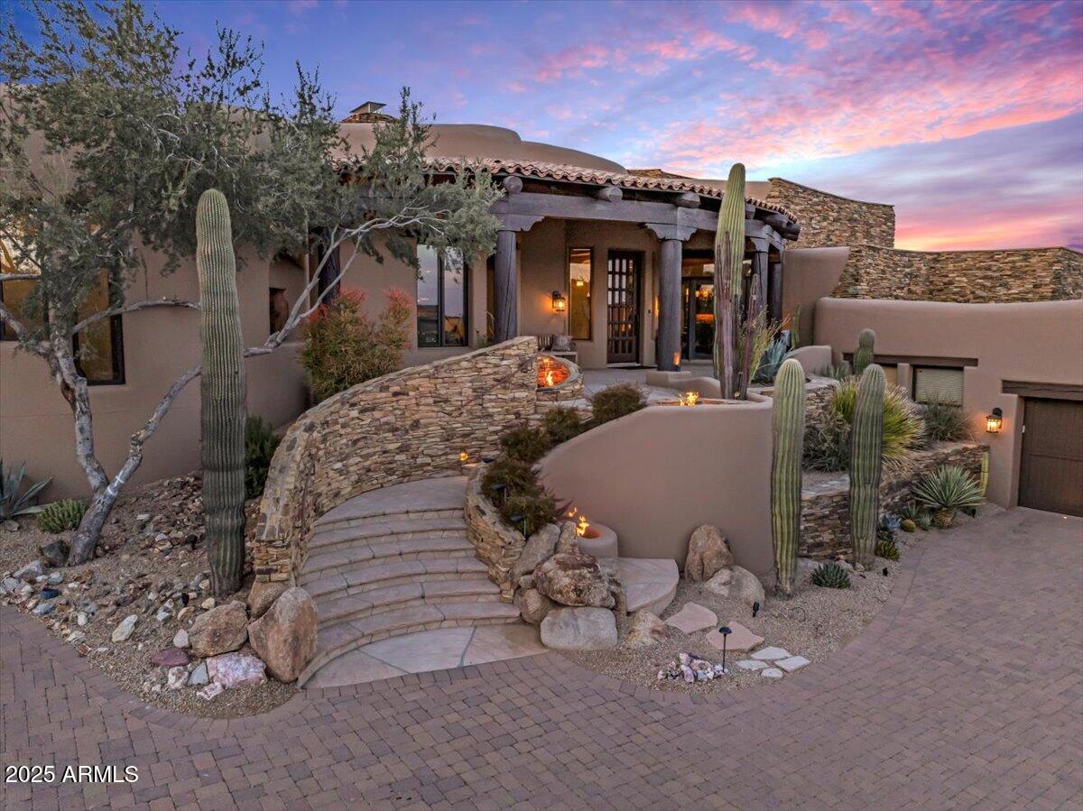 10473 E GREYTHORN Drive