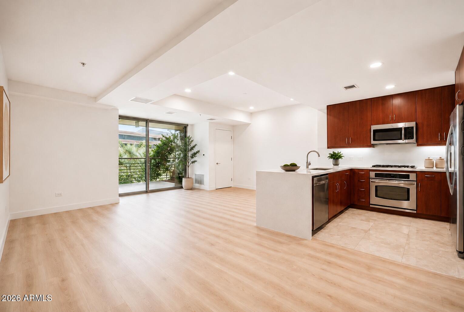 7141 E RANCHO VISTA Drive 4004