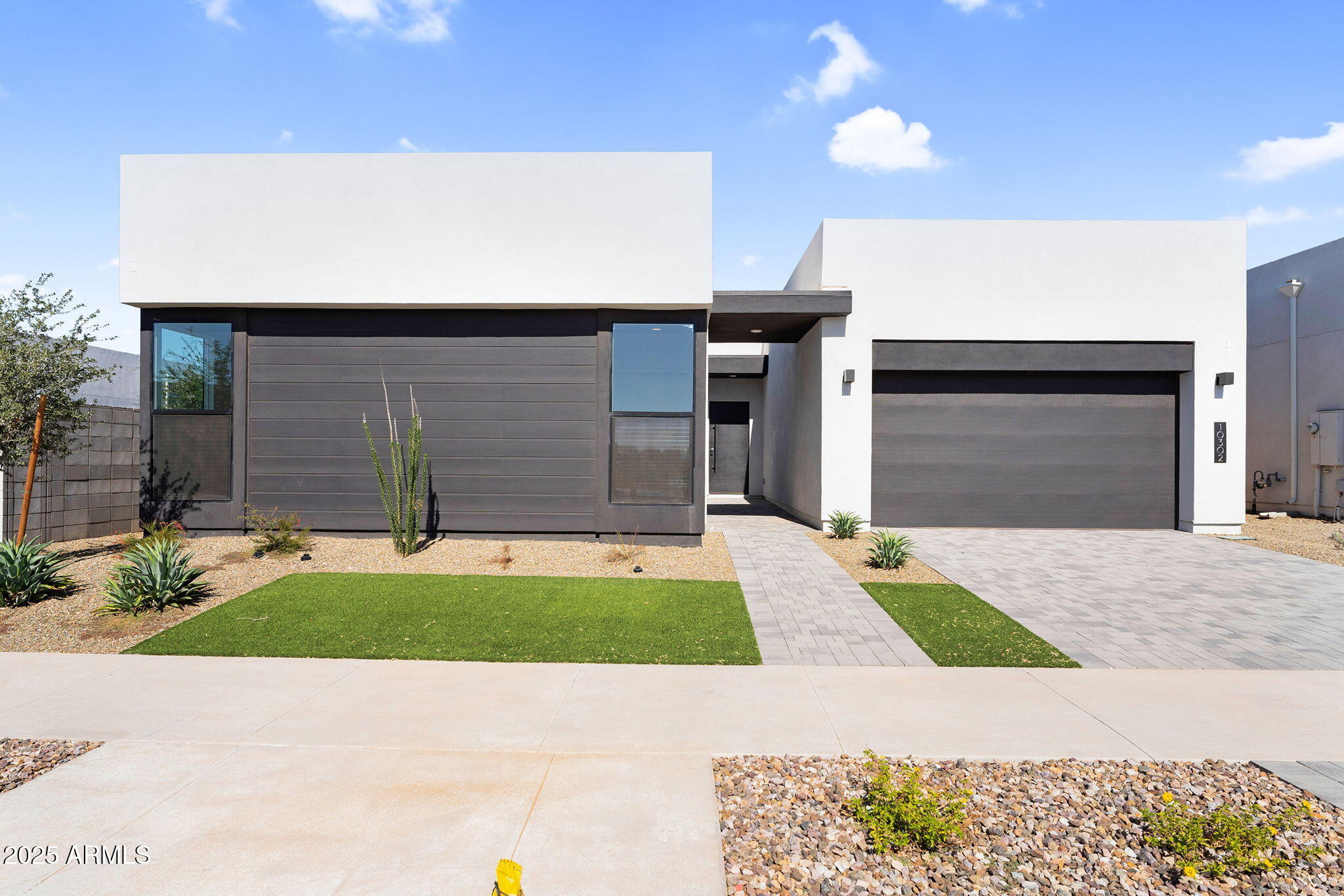 Homes for Sale in Queen Creek Arizona 1 10302 E UTAH Avenue