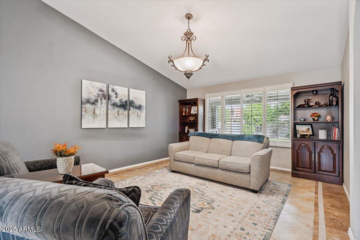 10552 E CEDAR WAXWING Drive