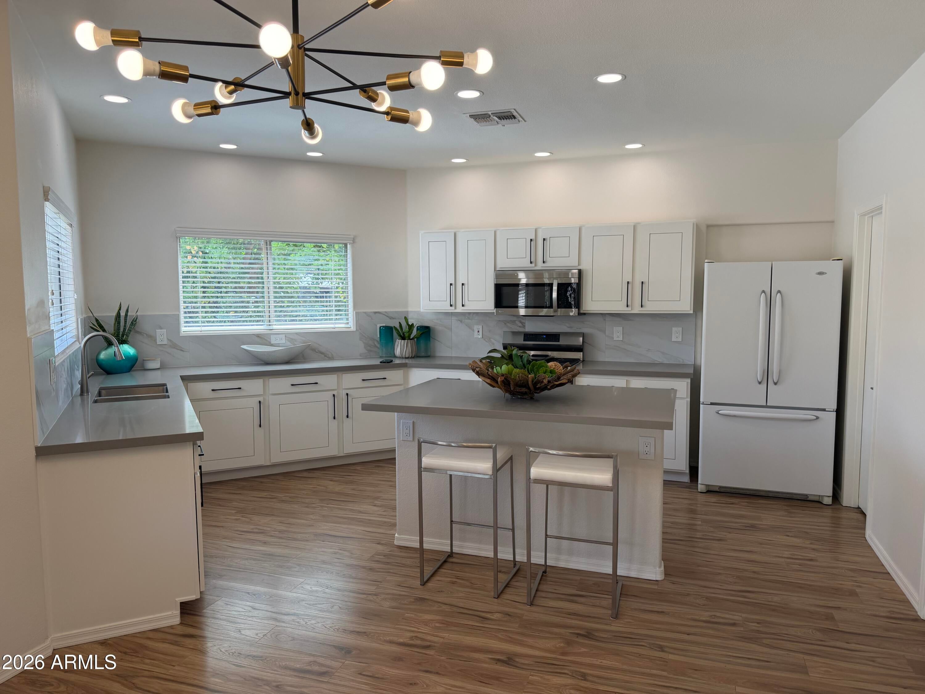 4041 E TETHER Trail