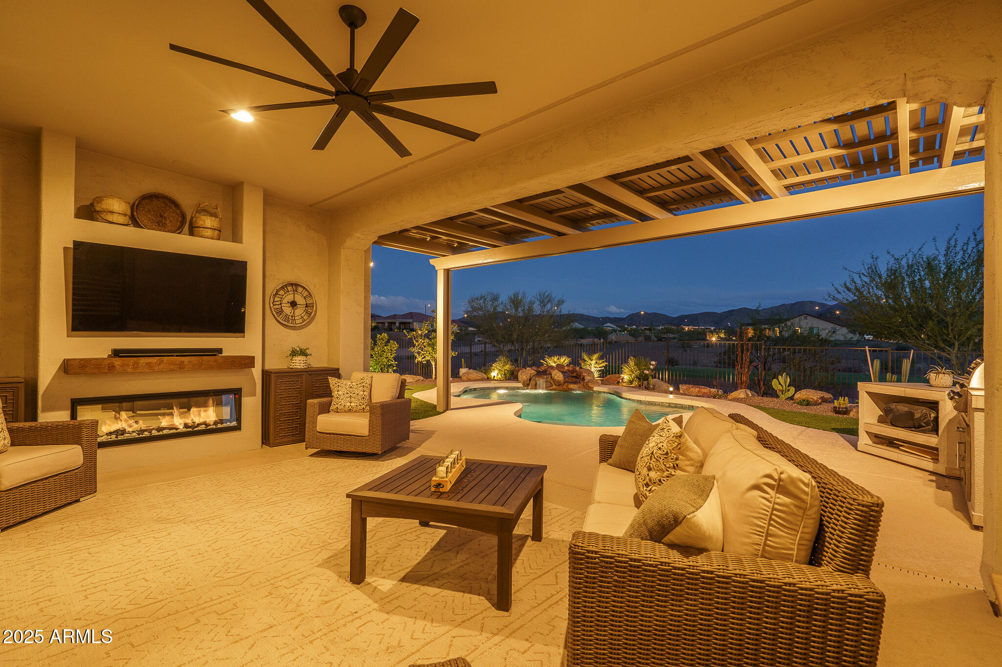 26673 W PONDEROSA Lane