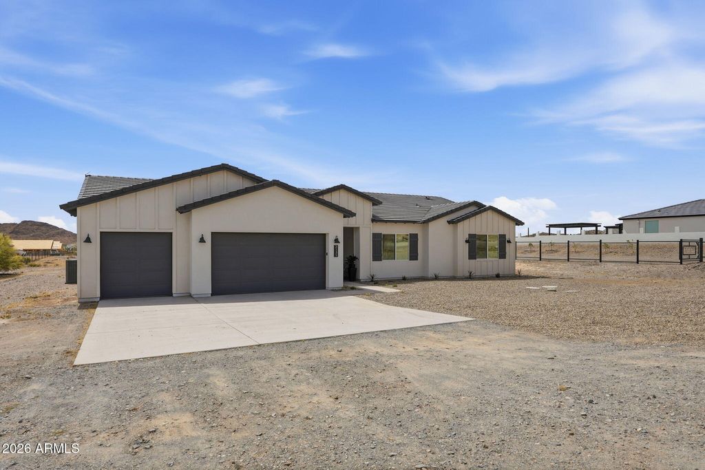 Photo of 2135 W Josiah Trail, San Tan Valley, AZ 85144 (MLS # 7012760)