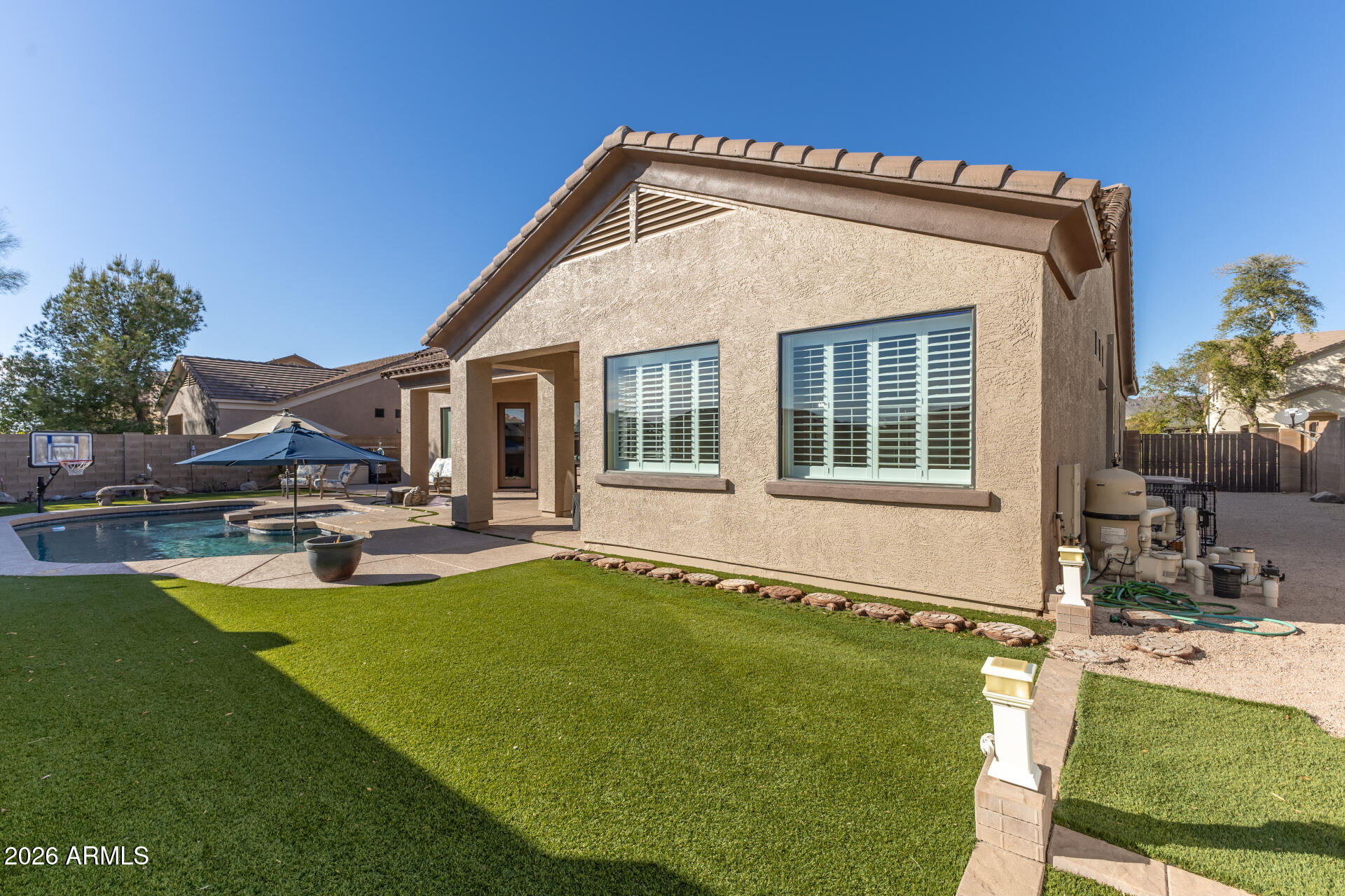 11443 E ELLIS Street