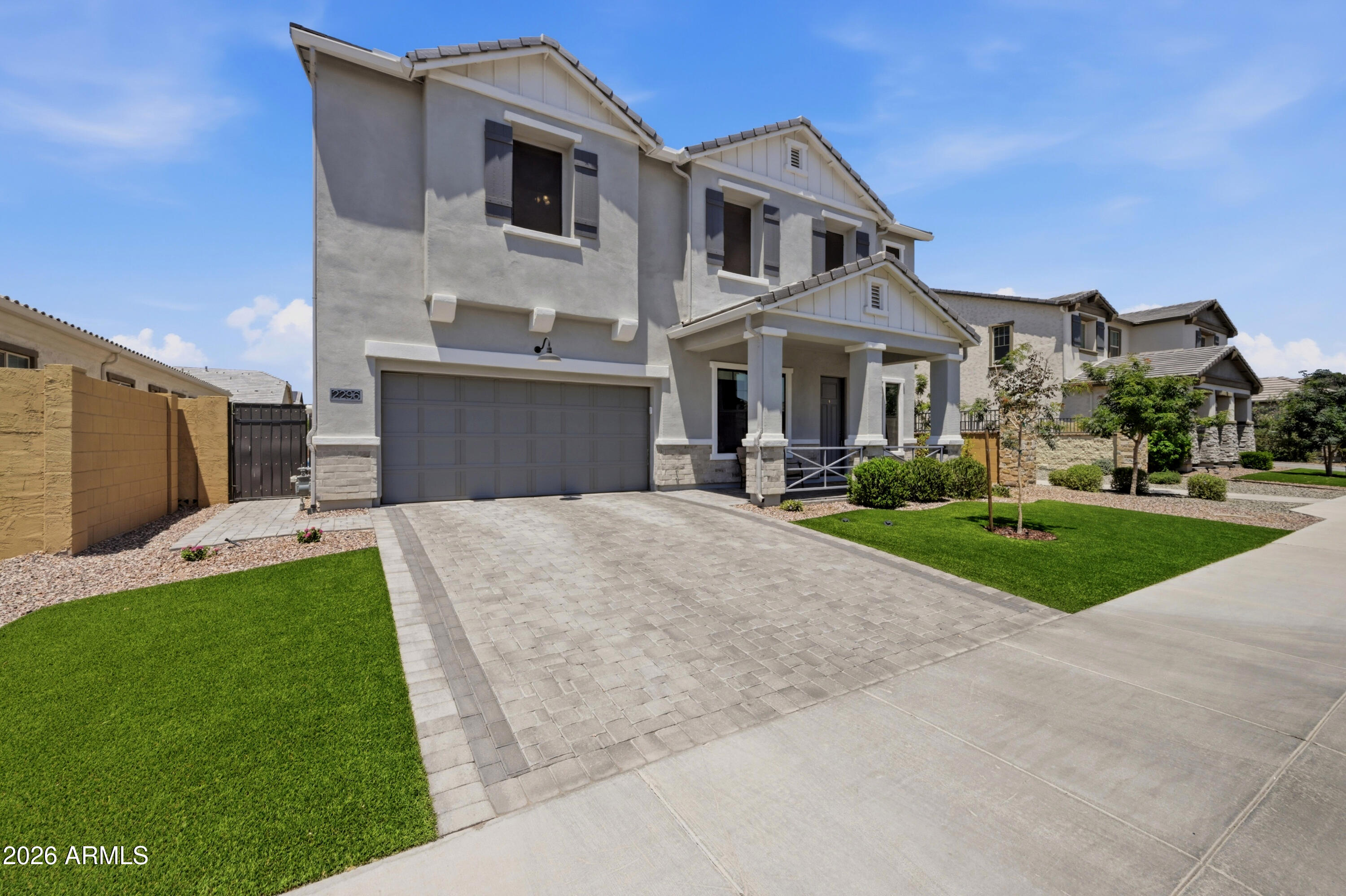 2296 E CANARY Drive