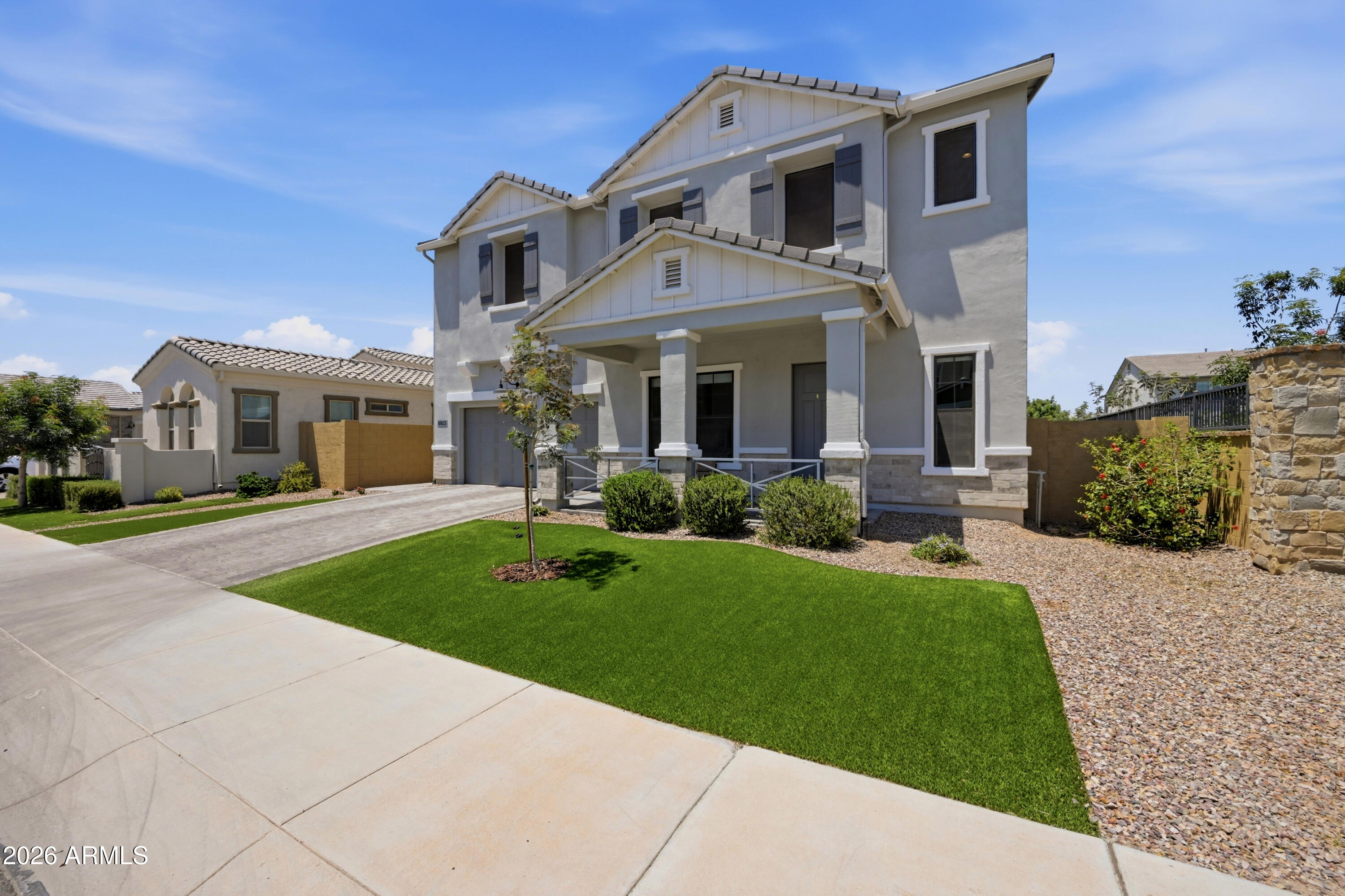 2296 E CANARY Drive