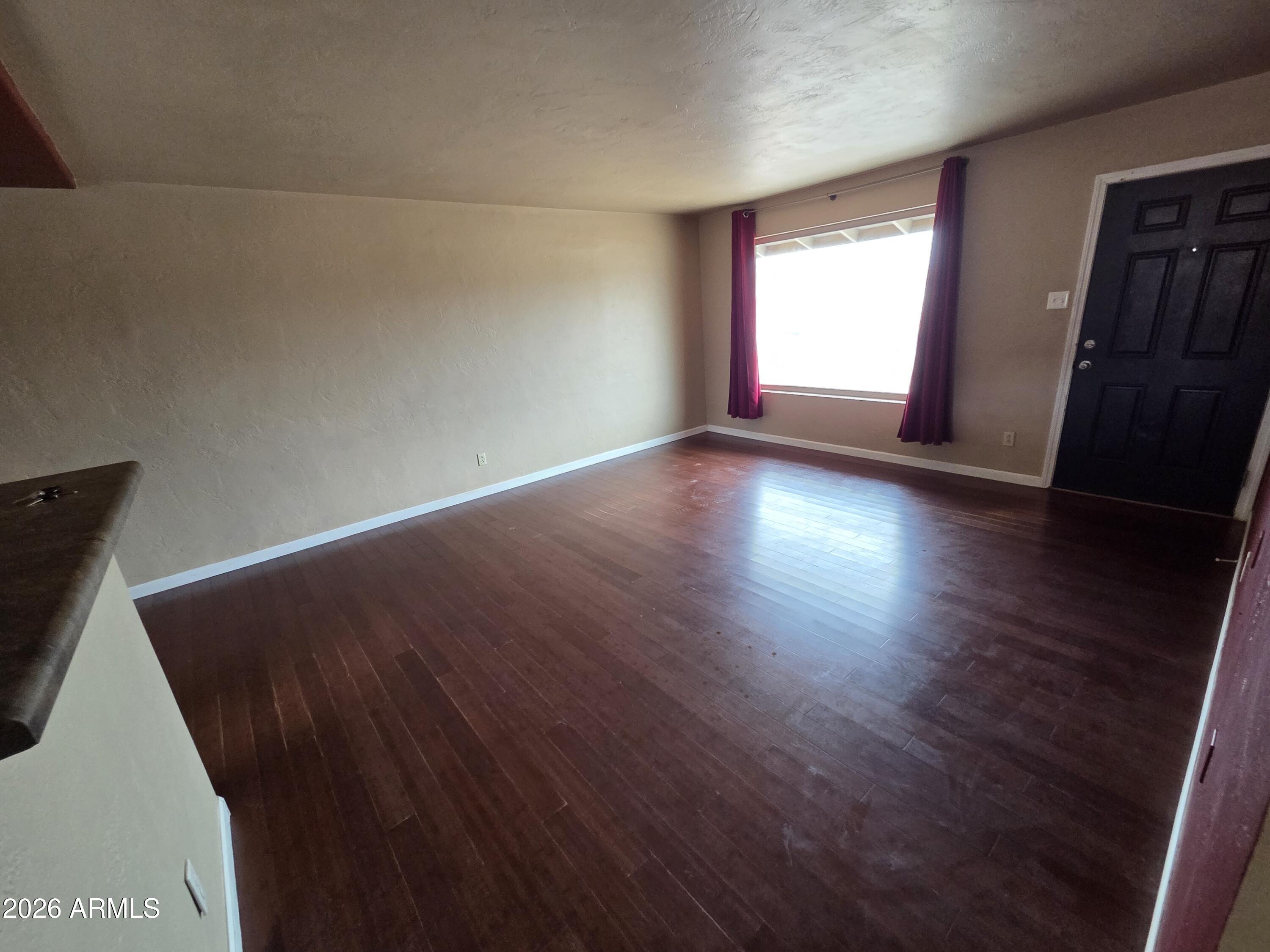 101 E Monte Way