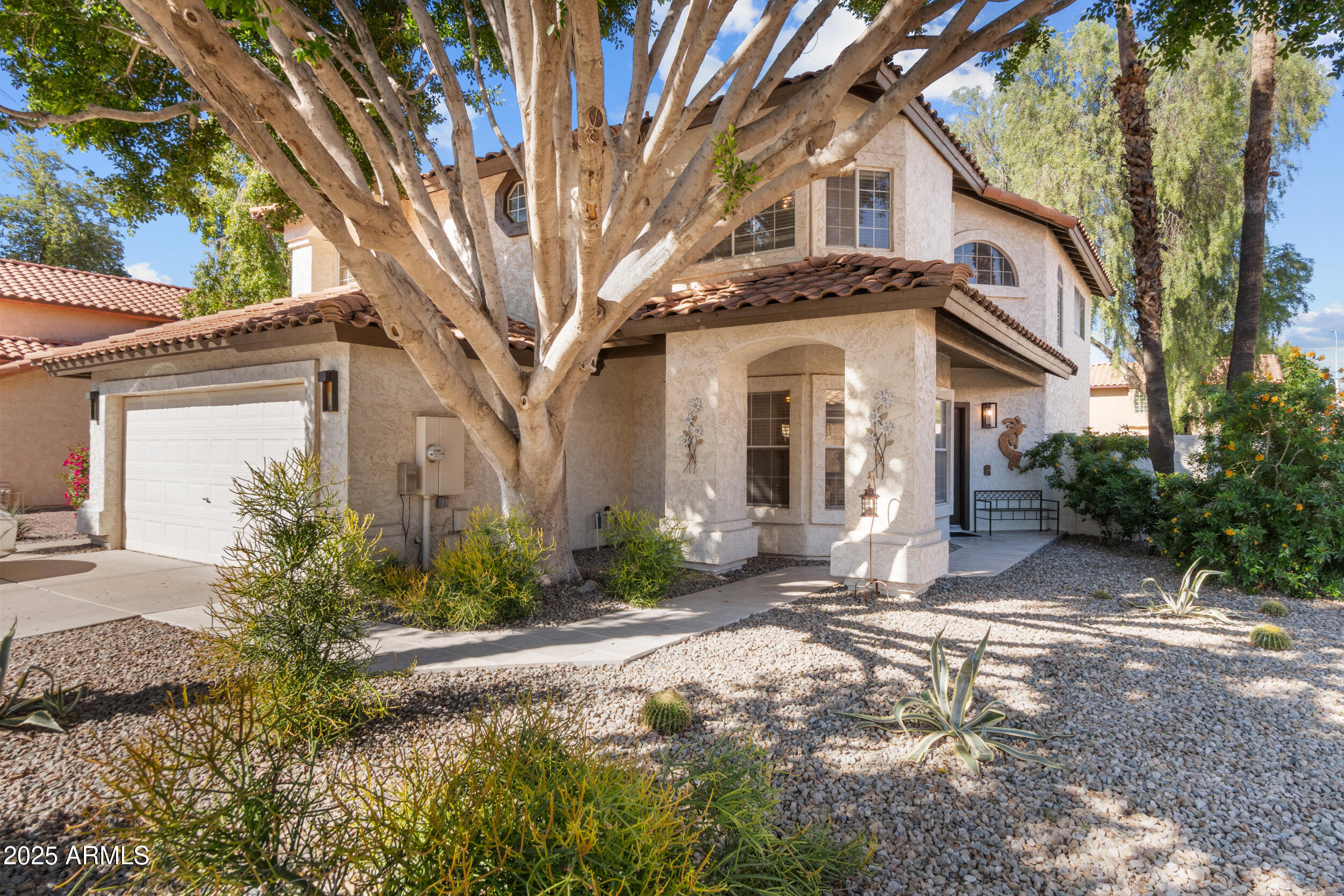 1892 W WILDHORSE Drive